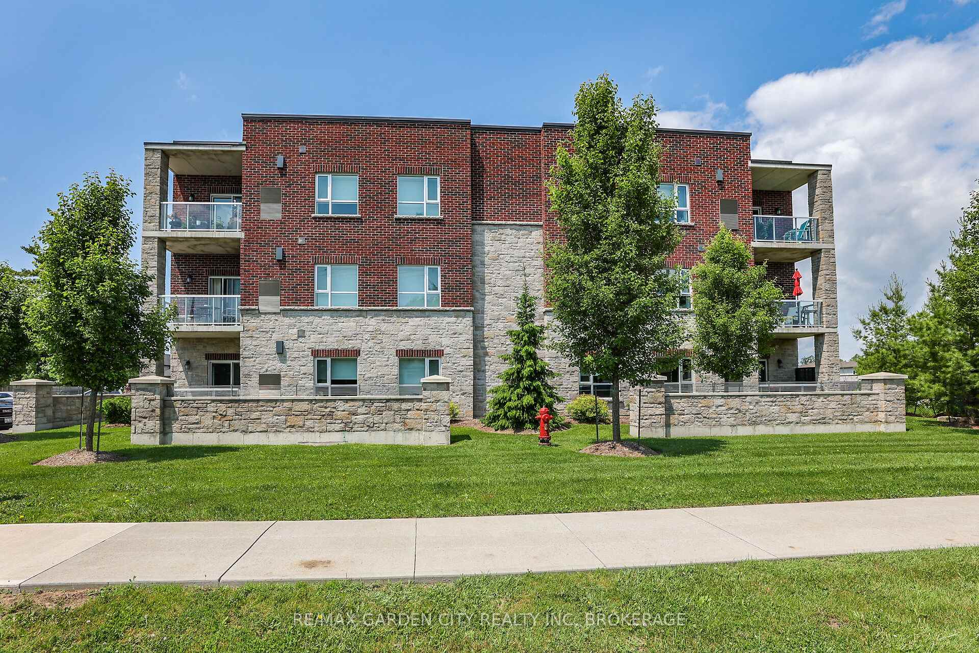 Photo 17 of Unit 308, 529 South Pelham Road, Welland, West Welland — HOMEH