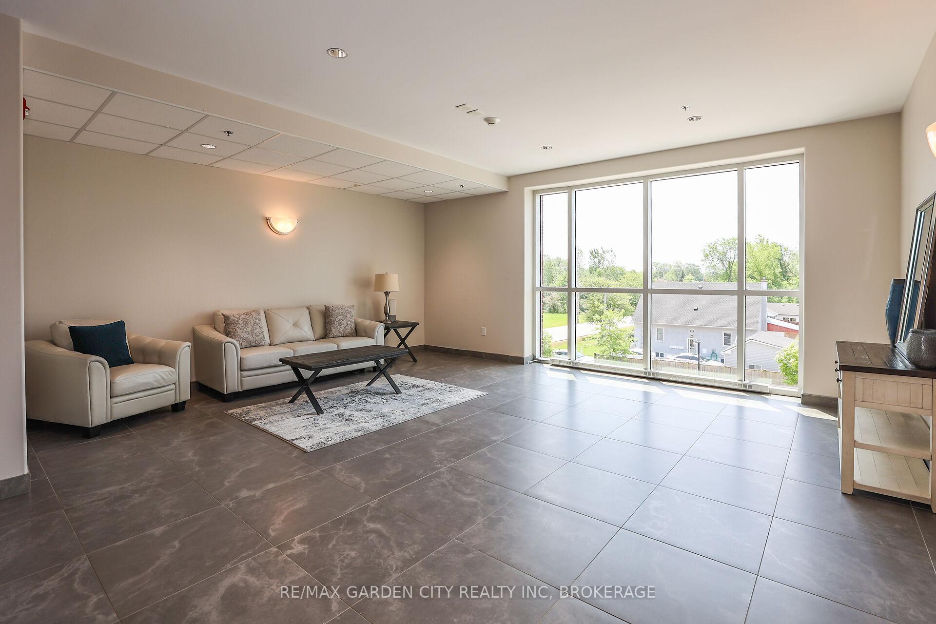 Photo 2 of Unit 308, 529 South Pelham Road, Welland, West Welland — HOMEH