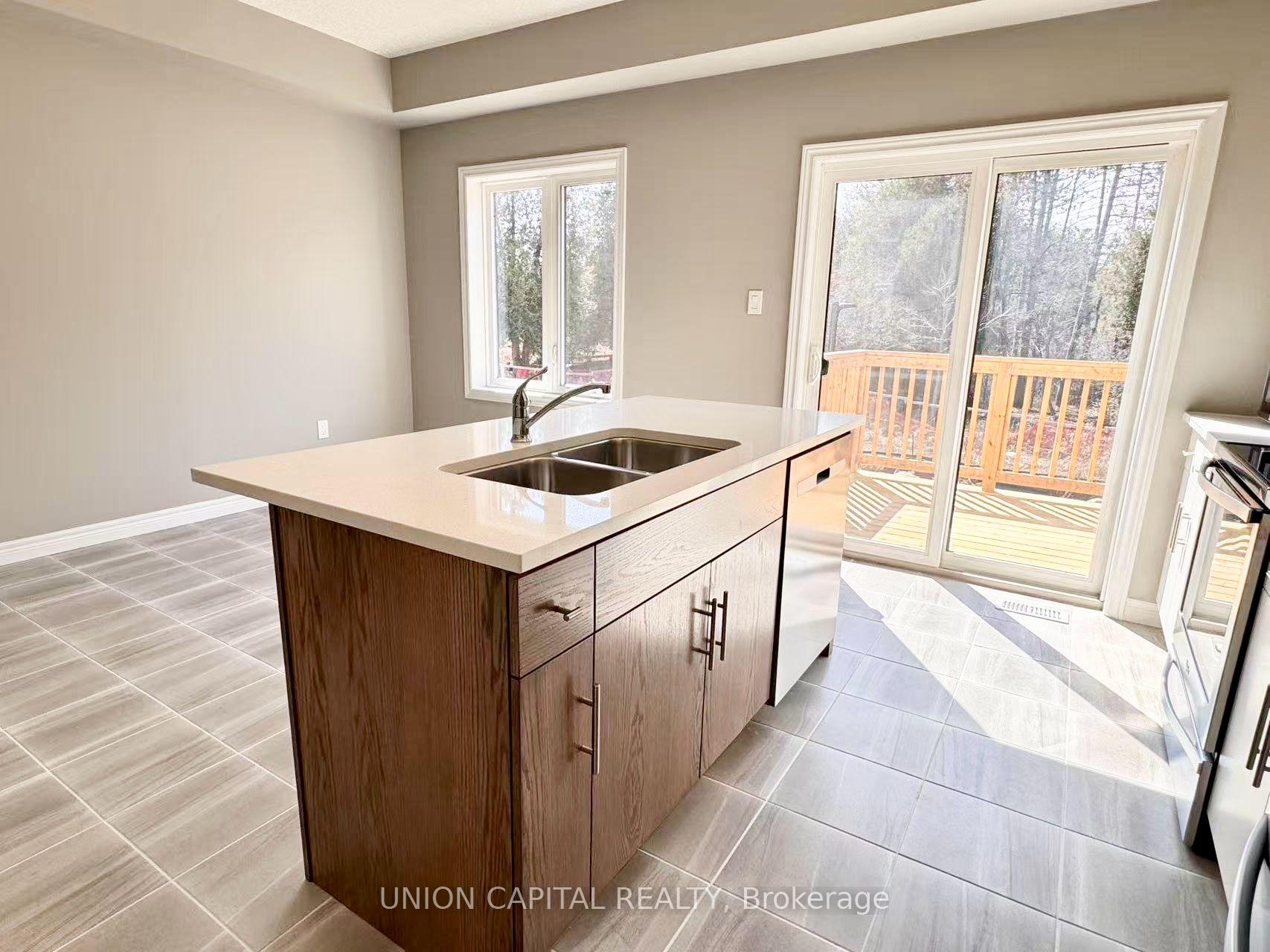 Photo 4 of 61 Arabella Drive, Guelph, Kortright East — HOMEH