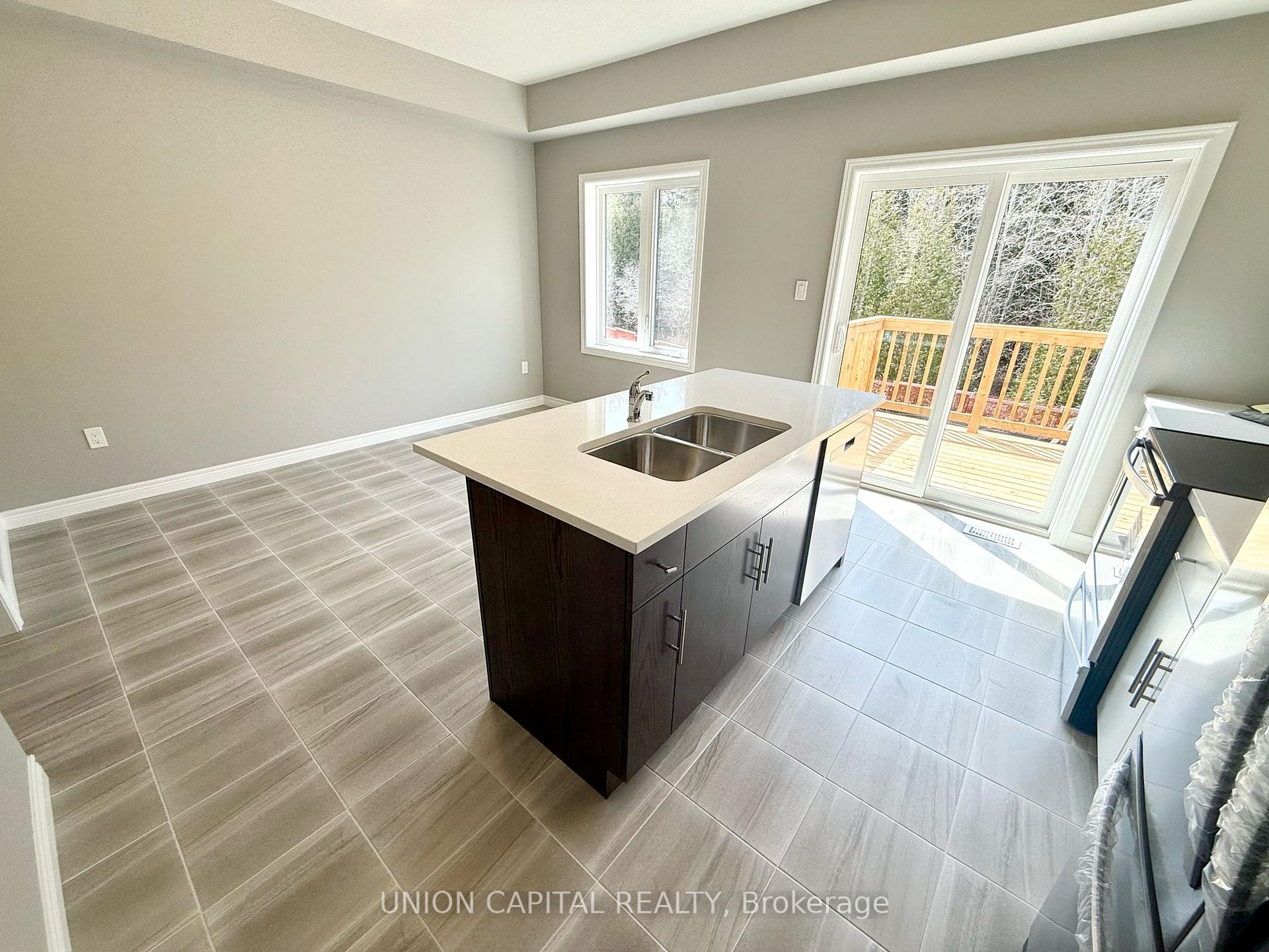 Photo 6 of 61 Arabella Drive, Guelph, Kortright East — HOMEH