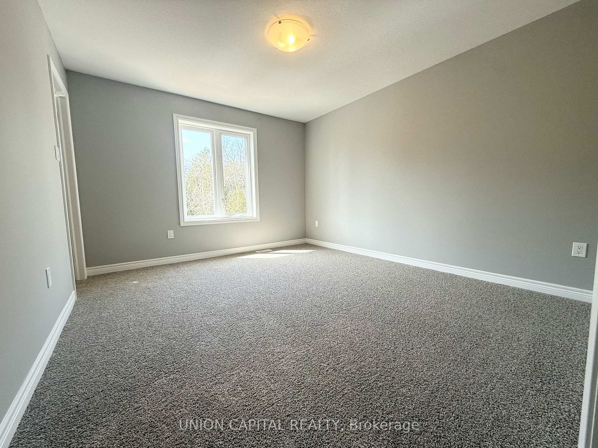 Photo 13 of 61 Arabella Drive, Guelph, Kortright East — HOMEH