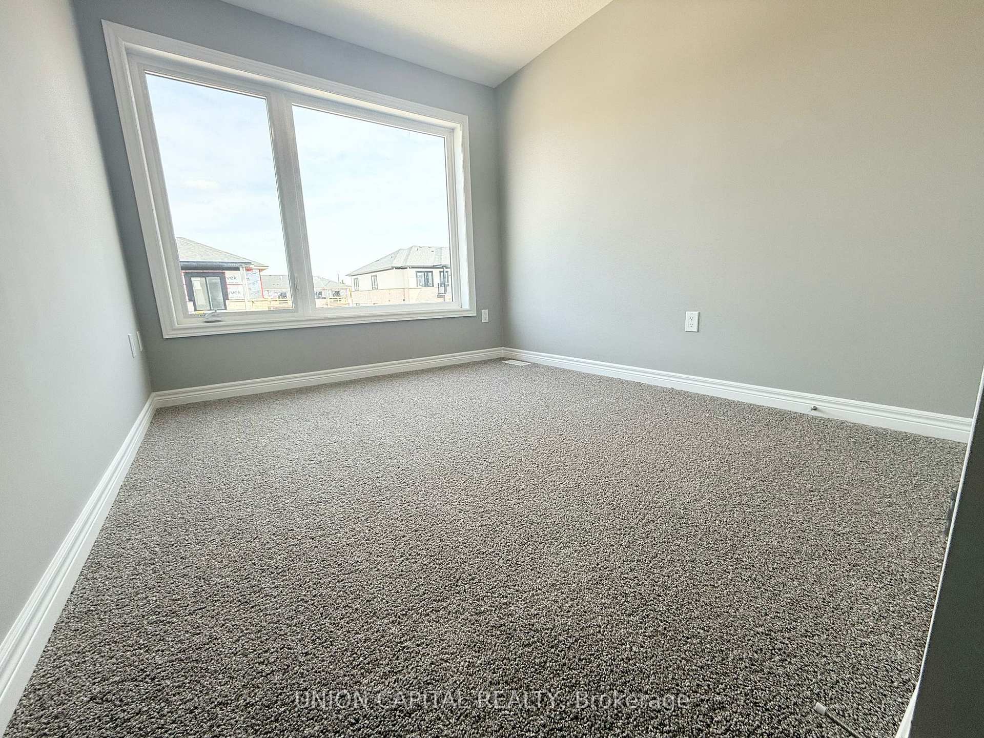 Photo 14 of 61 Arabella Drive, Guelph, Kortright East — HOMEH