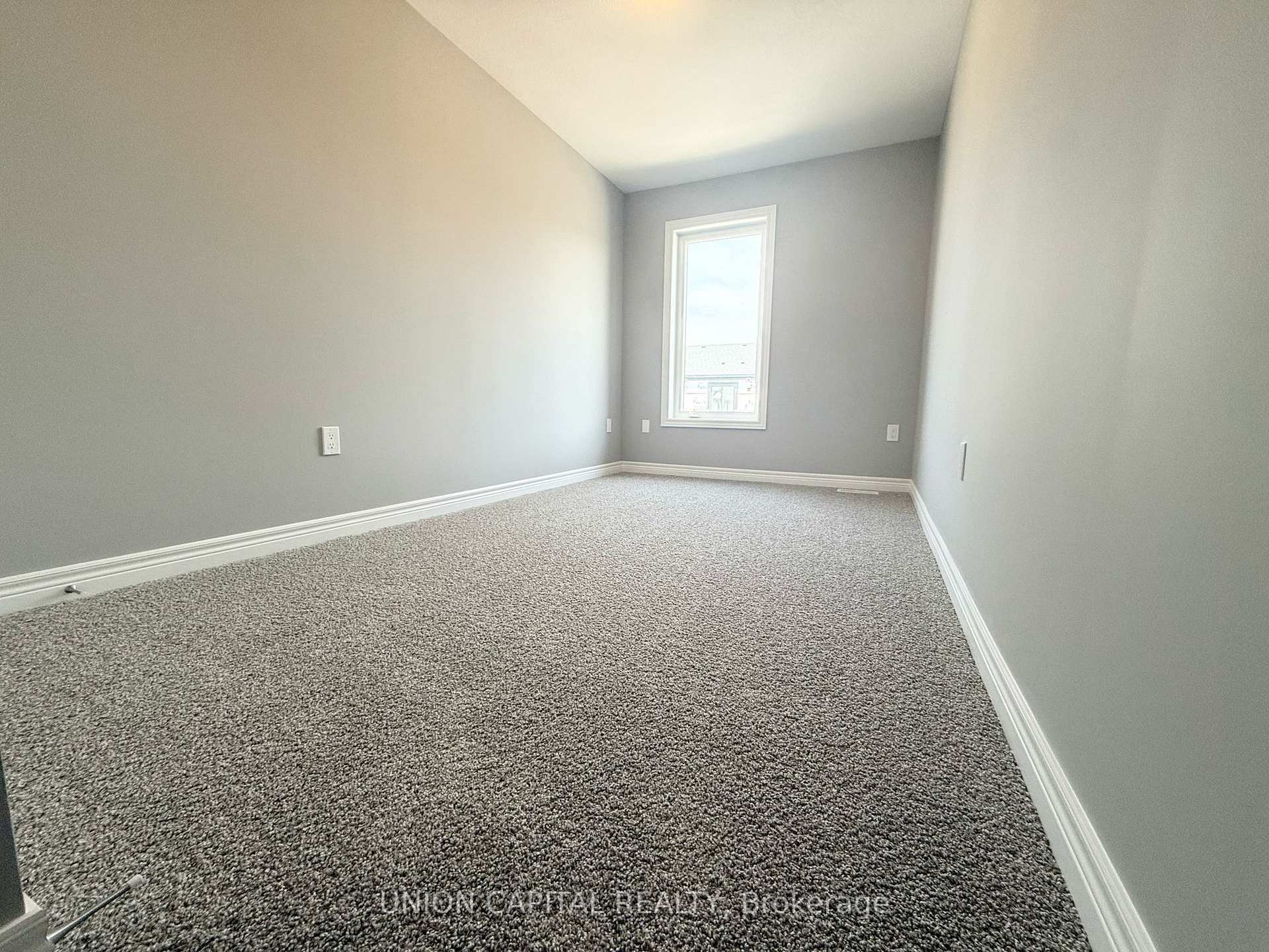 Photo 16 of 61 Arabella Drive, Guelph, Kortright East — HOMEH