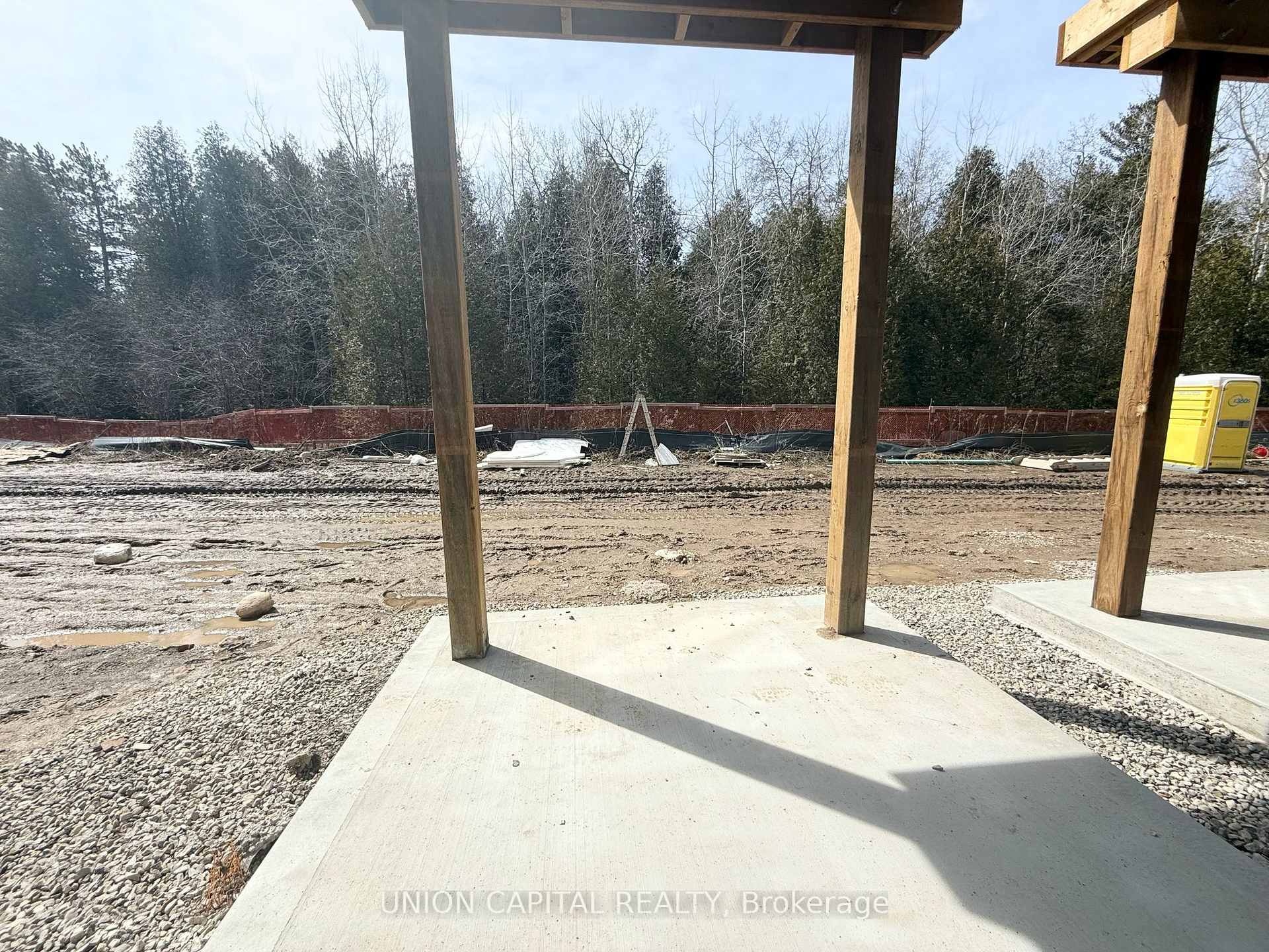 Photo 23 of 61 Arabella Drive, Guelph, Kortright East — HOMEH