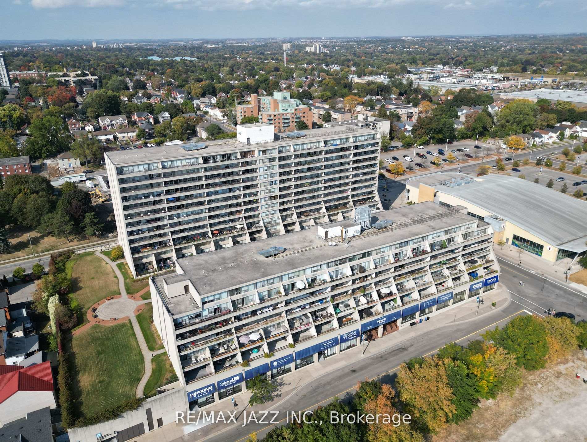 Front of Unit 517, 50 Richmond Street E