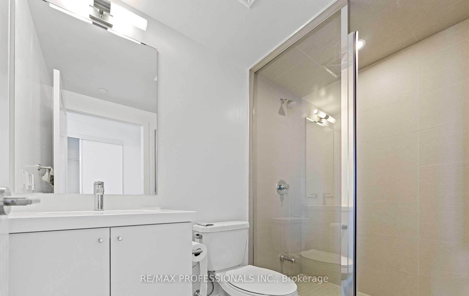 Photo 18 of Unit 907, 2550 Simcoe Street N, Oshawa, Windfields — HOMEH