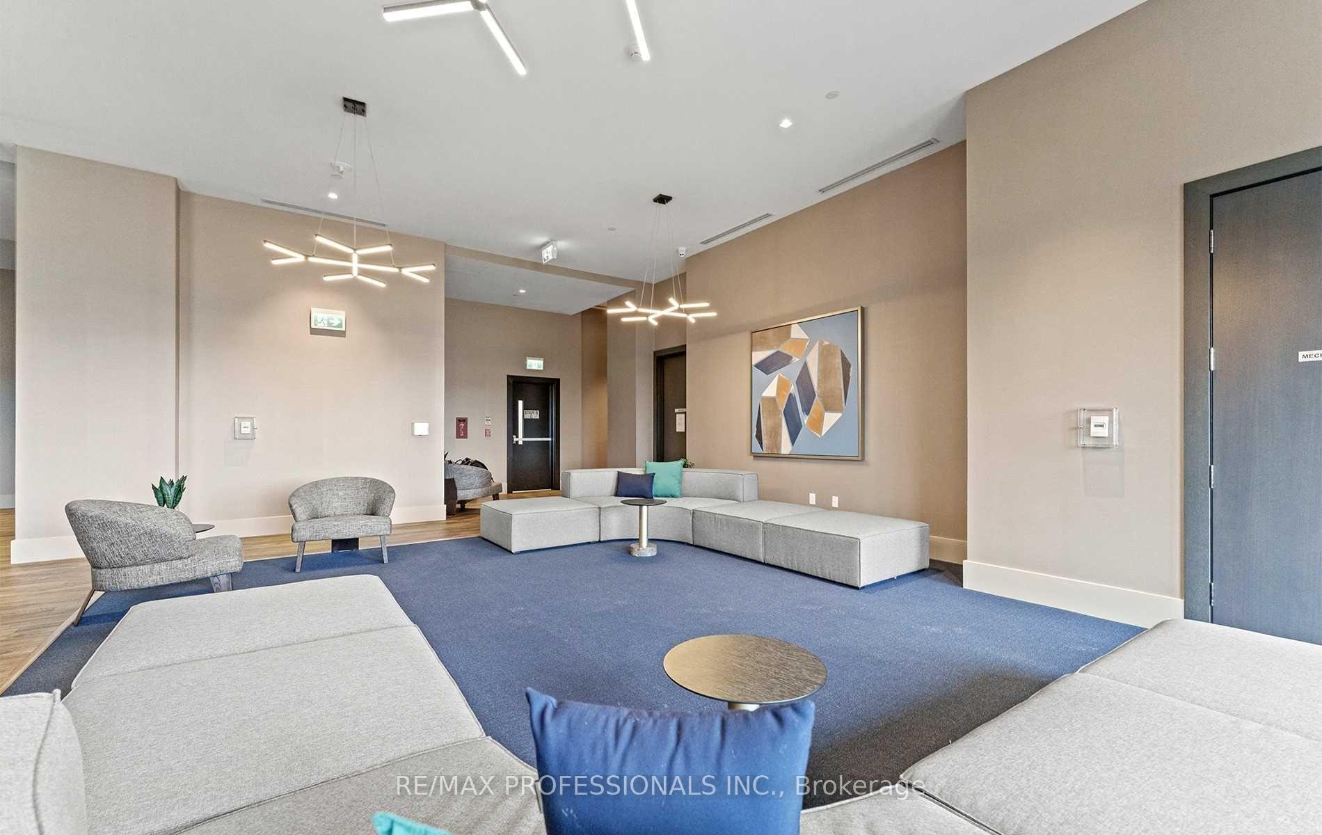 Photo 20 of Unit 907, 2550 Simcoe Street N, Oshawa, Windfields — HOMEH