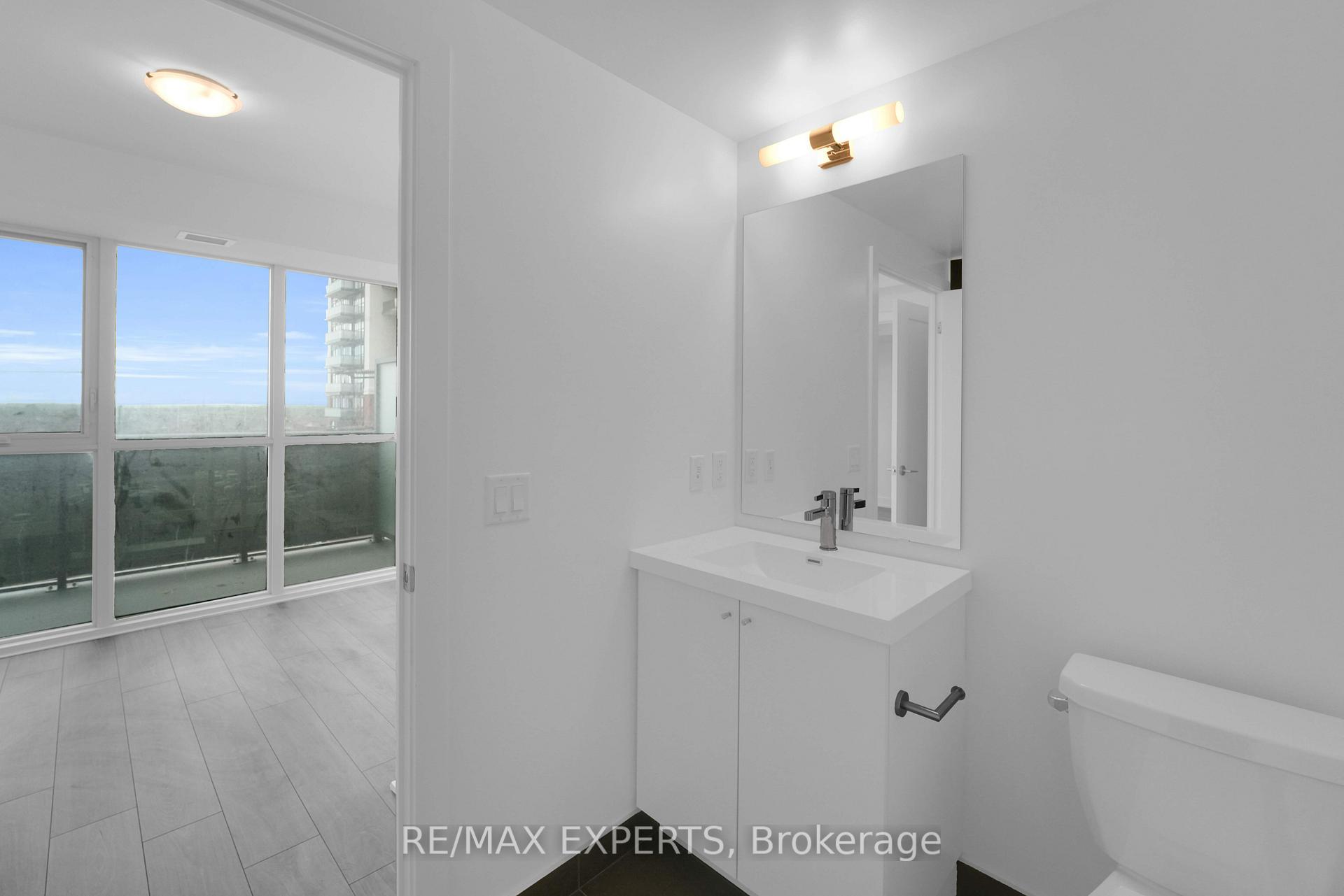 Photo 12 of Unit 611, 2545 Simcoe Street N, Oshawa, Windfields — HOMEH