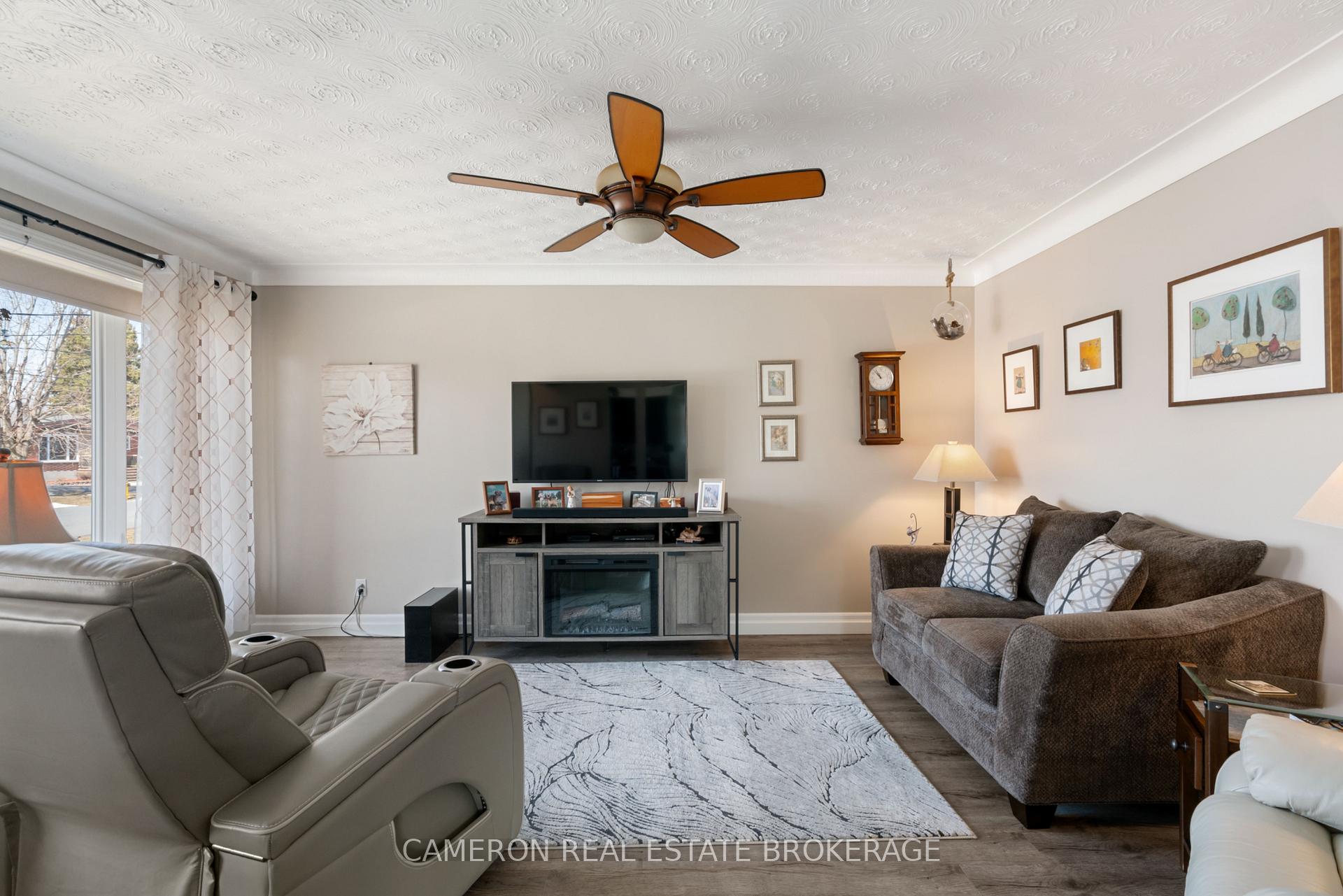 Photo 2 of 1323 Marc Street, Cornwall — HOMEH