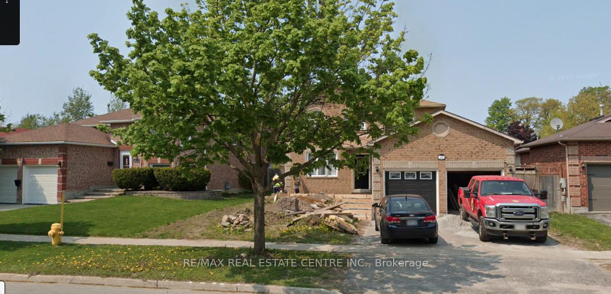 Front of 304 Cundles Road W