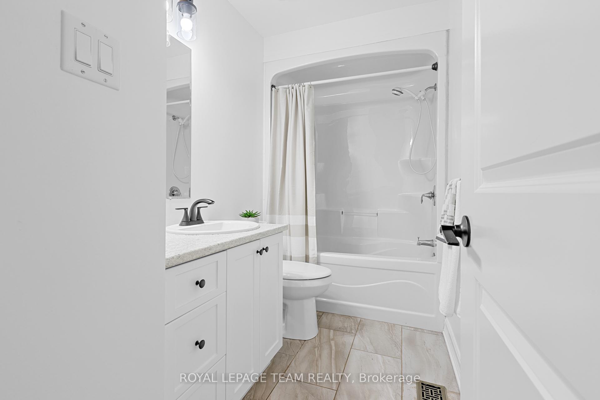 Photo 21 of 3301 Wild Cherry Drive, Ottawa, Osgoode — HOMEH