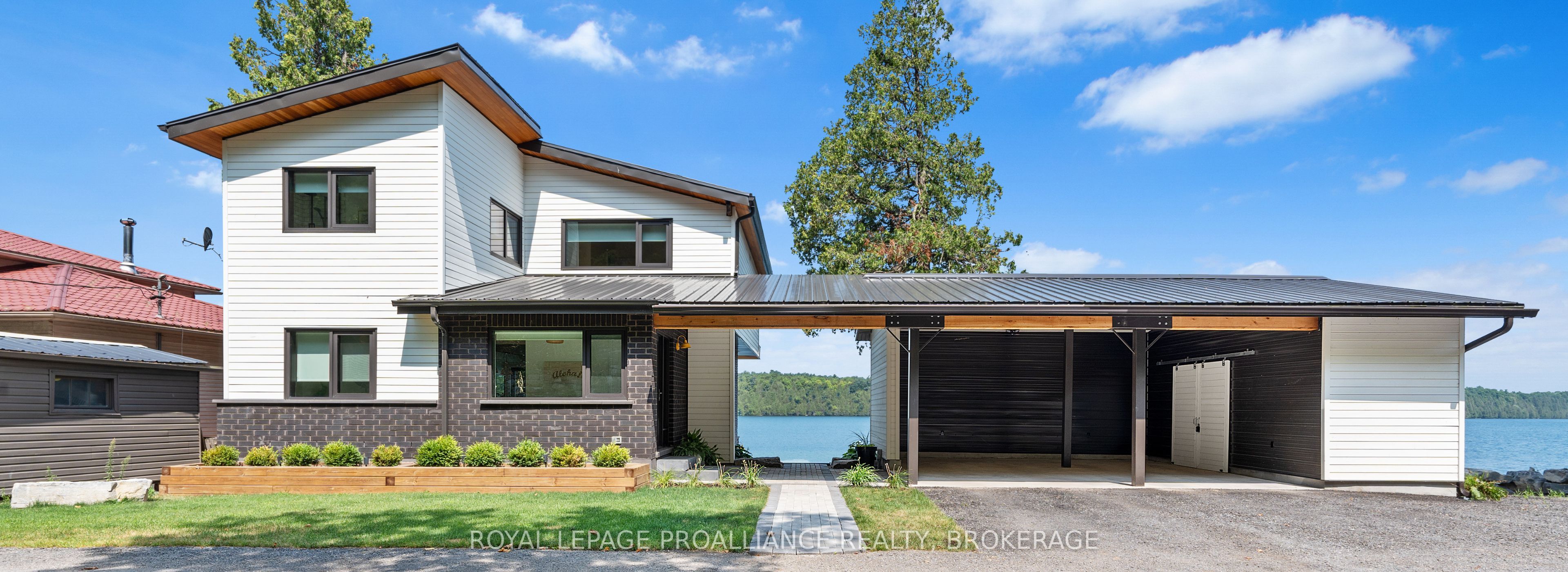 Photo 2 of 1111 Heron Lane, Frontenac, Frontenac South — HOMEH