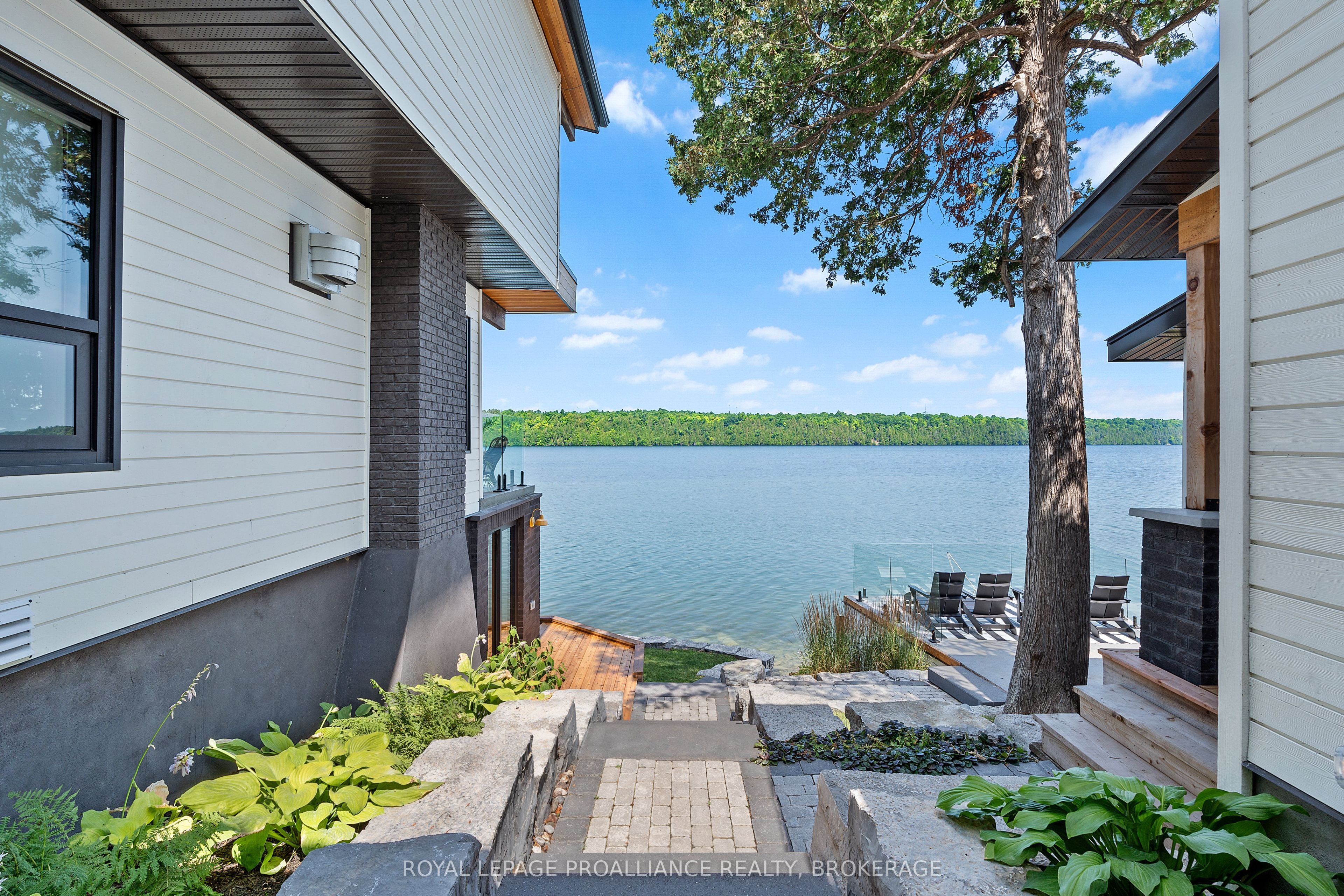 Photo 5 of 1111 Heron Lane, Frontenac, Frontenac South — HOMEH