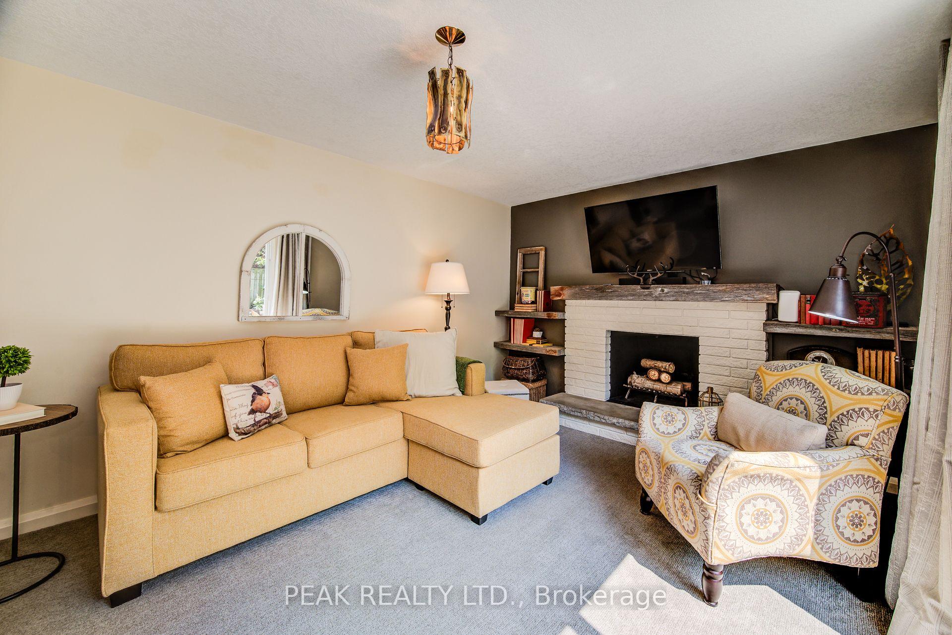 Photo 6 of 42 Windsor Street, Guelph, Riverside Park — HOMEH