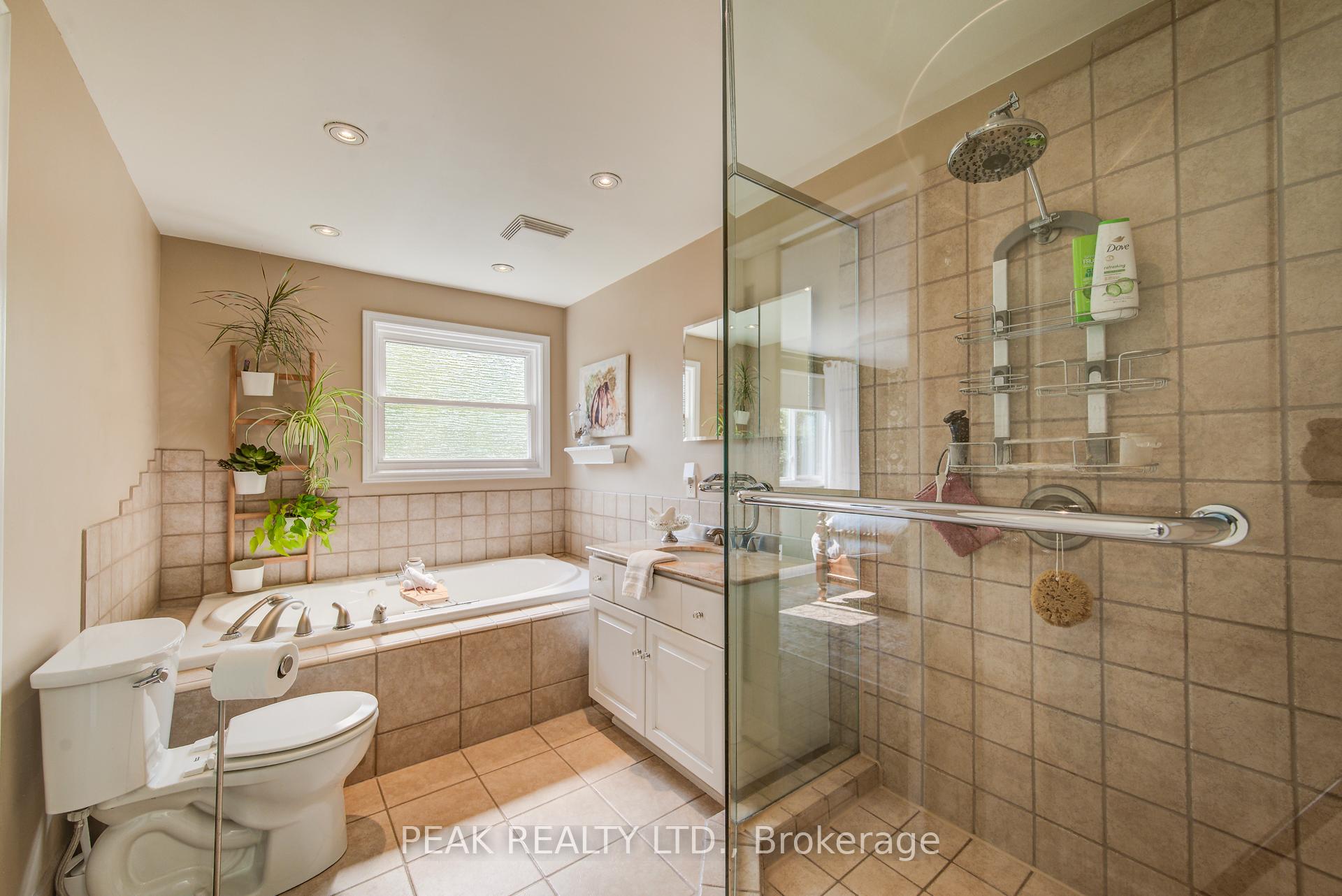 Photo 23 of 42 Windsor Street, Guelph, Riverside Park — HOMEH