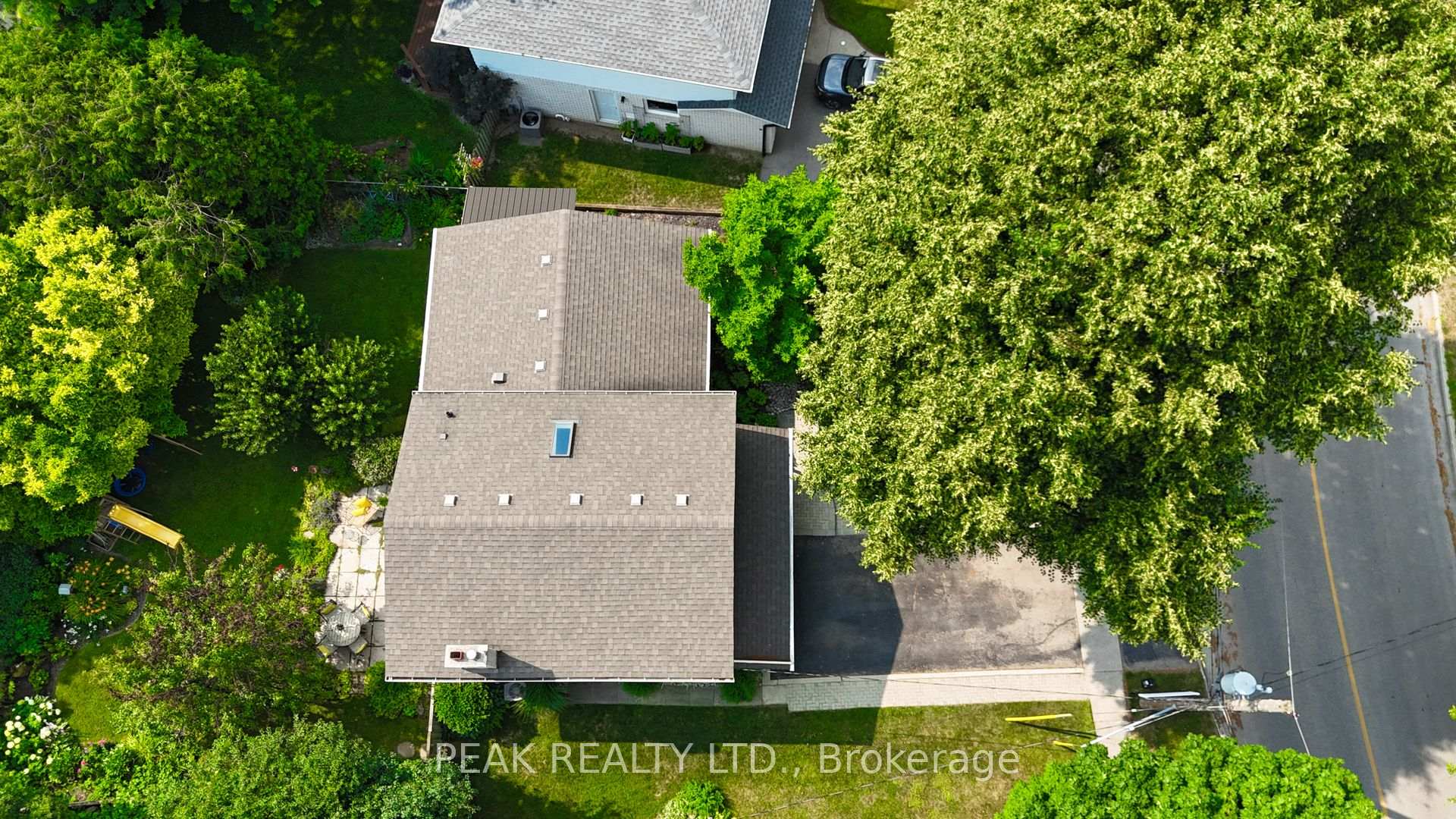 Photo 36 of 42 Windsor Street, Guelph, Riverside Park — HOMEH