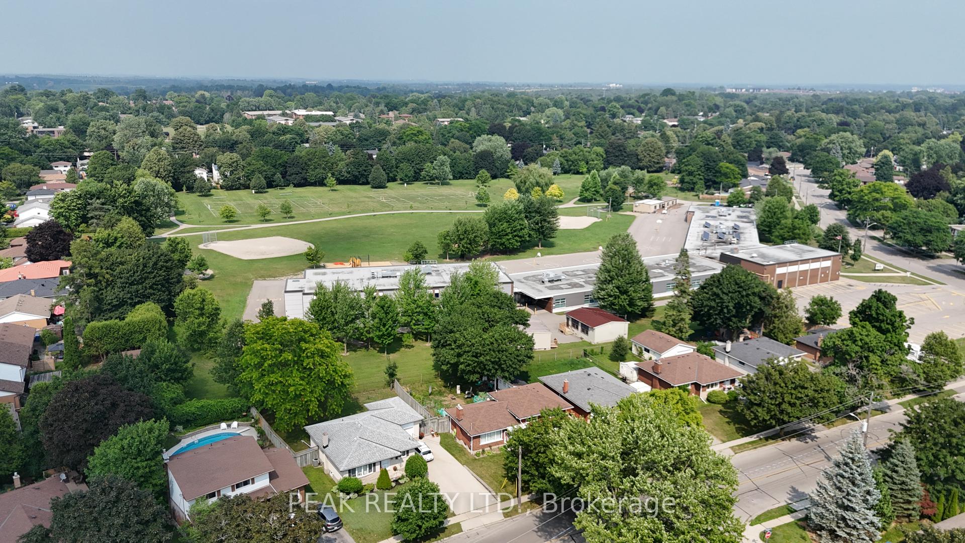 Photo 39 of 42 Windsor Street, Guelph, Riverside Park — HOMEH