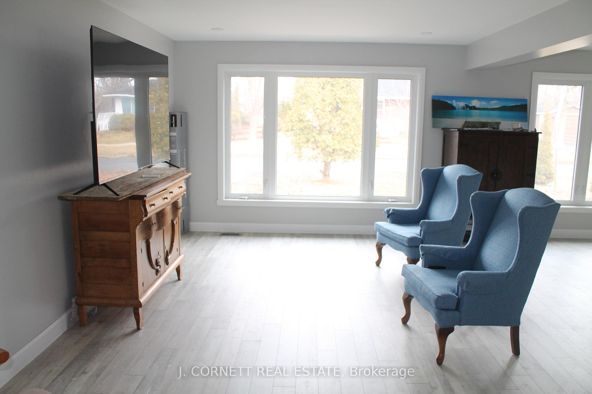 Photo 2 of 1308 Dover Road, Cornwall — HOMEH