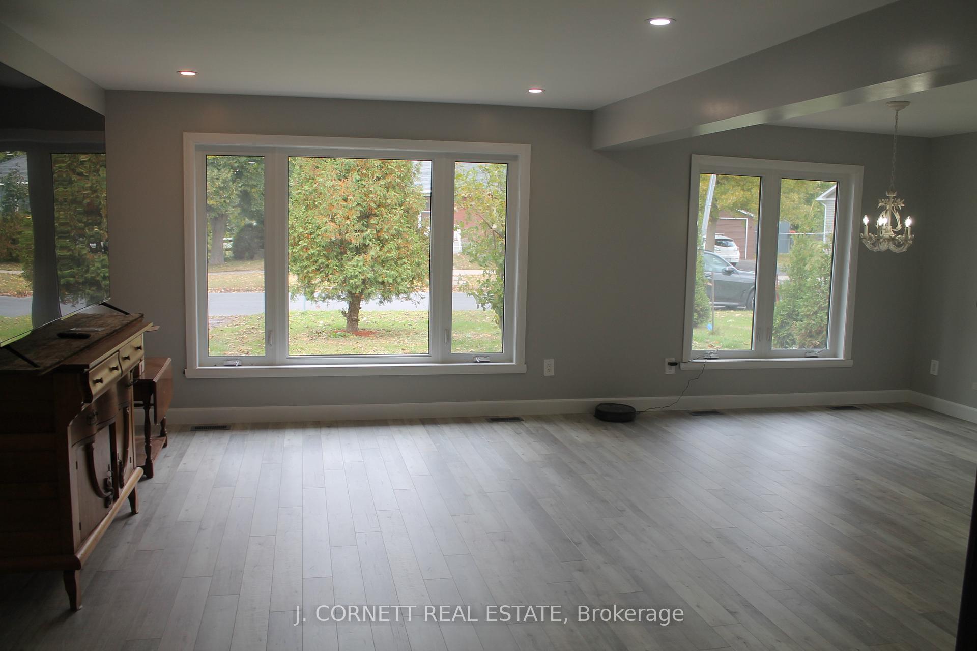 Photo 9 of 1308 Dover Road, Cornwall — HOMEH