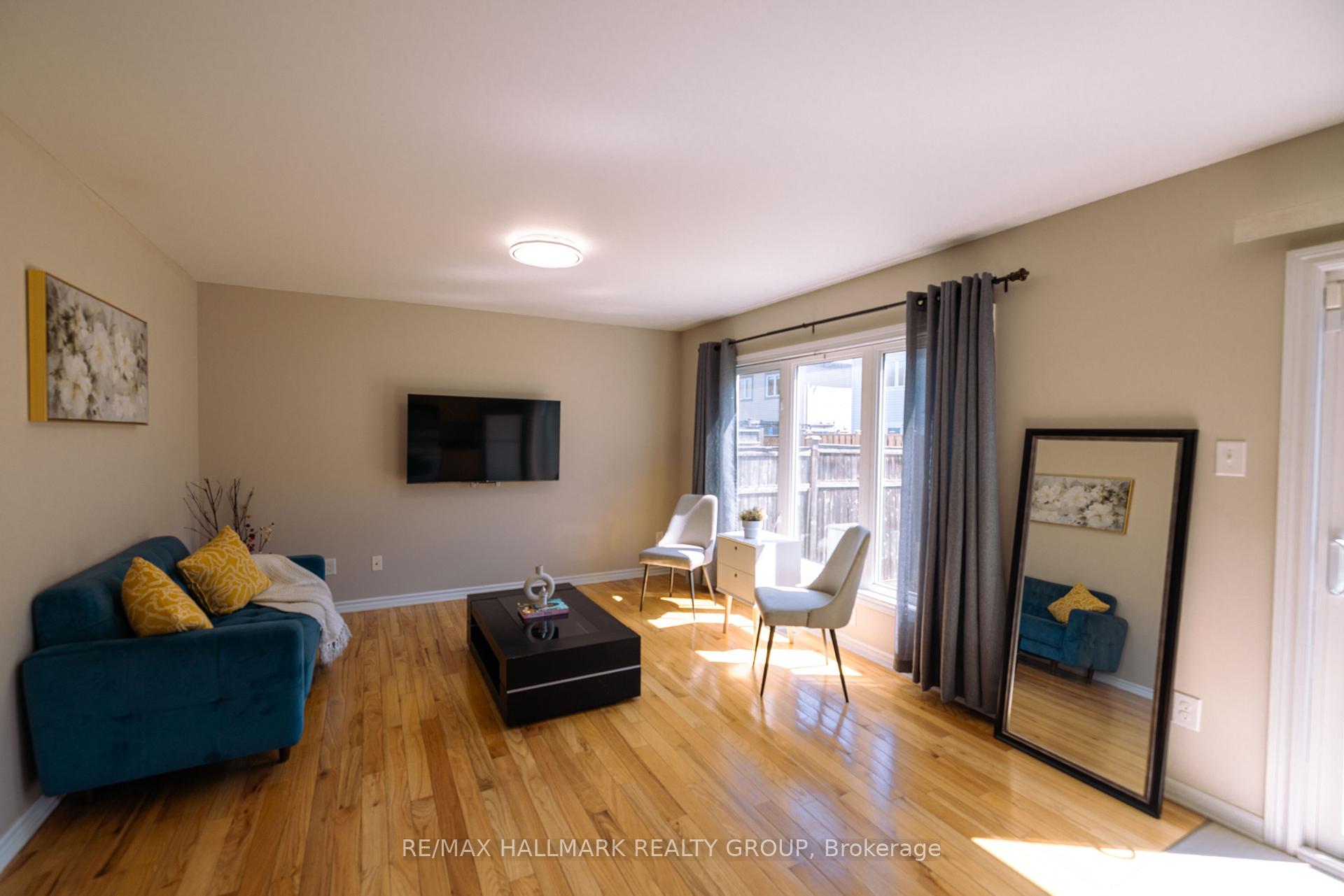 Photo 11 of 3224 Foxhound Way, Ottawa, Barrhaven - Half Moon Bay — HOMEH
