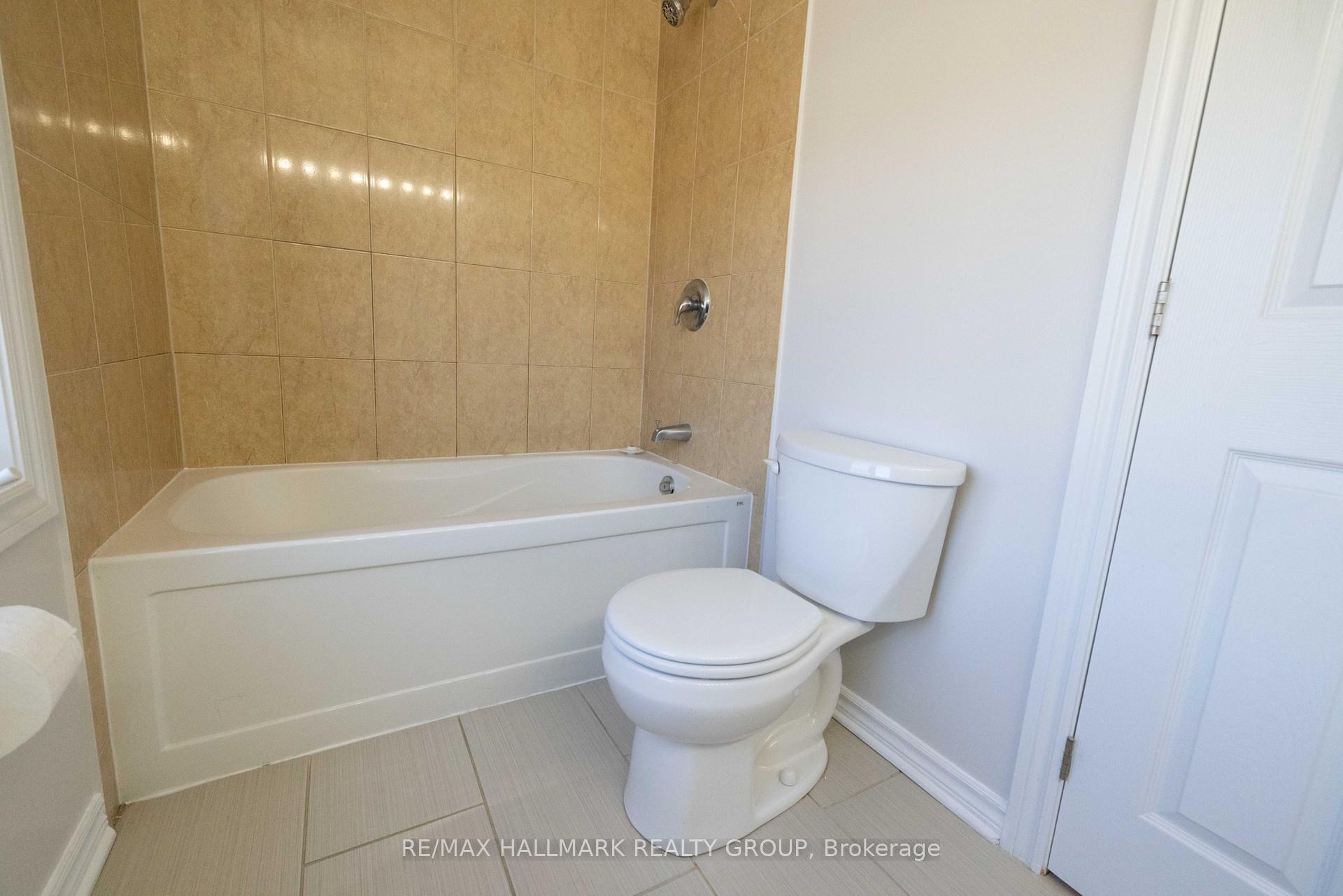Photo 16 of 3224 Foxhound Way, Ottawa, Barrhaven - Half Moon Bay — HOMEH