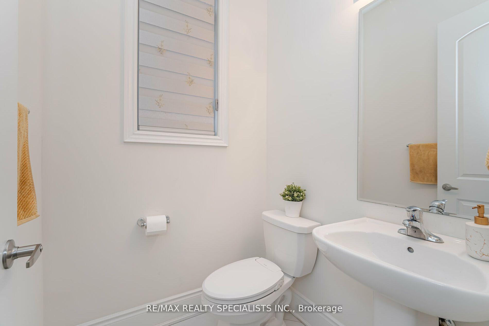 Photo 6 of 82 Royal Fern Crescent, Caledon, Rural Caledon — HOMEH