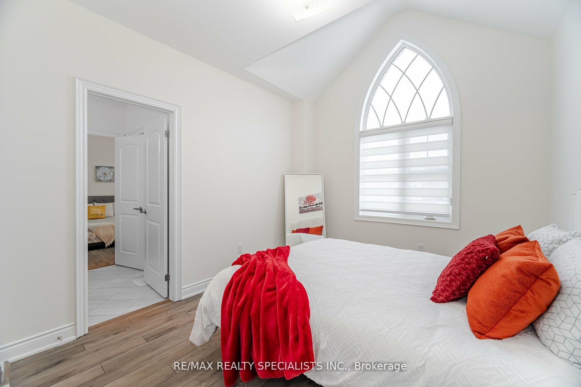 Photo 12 of 82 Royal Fern Crescent, Caledon, Rural Caledon — HOMEH