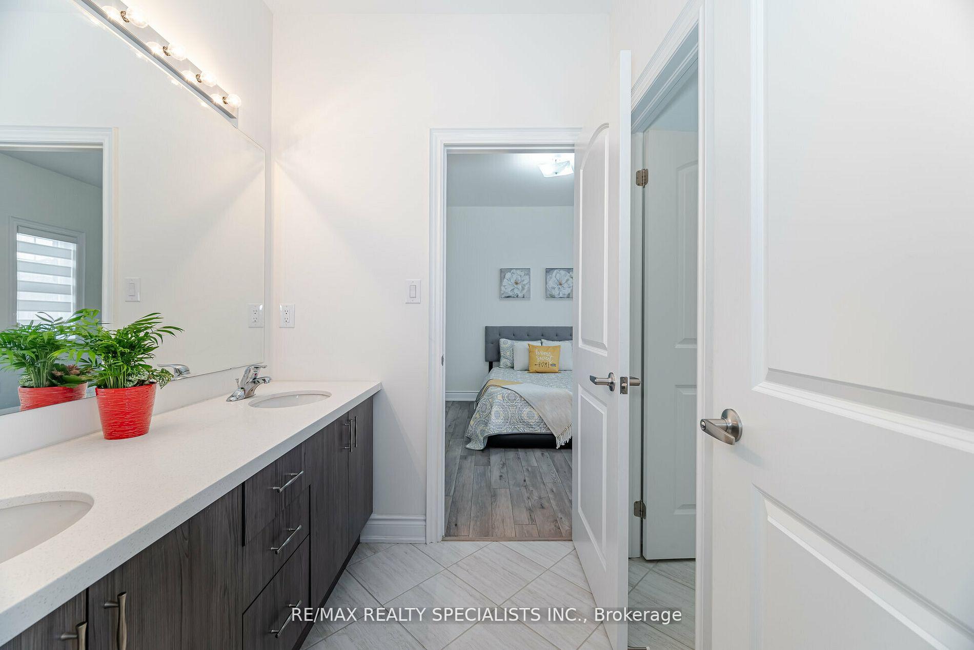Photo 14 of 82 Royal Fern Crescent, Caledon, Rural Caledon — HOMEH