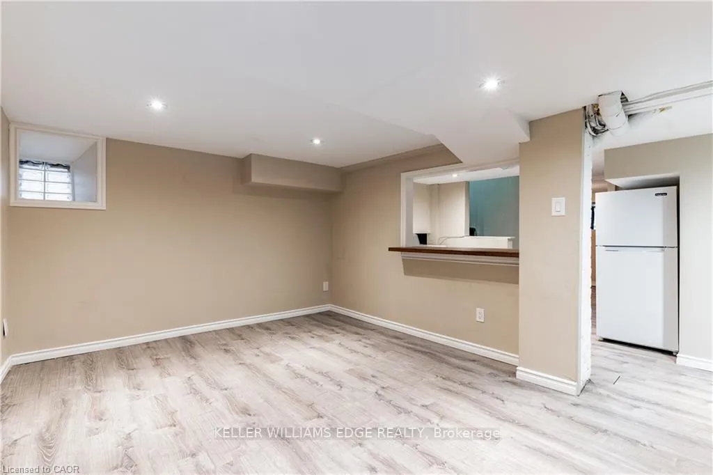 Photo 6 of Unit B, 9 Blythe Street, Hamilton, Stinson — HOMEH