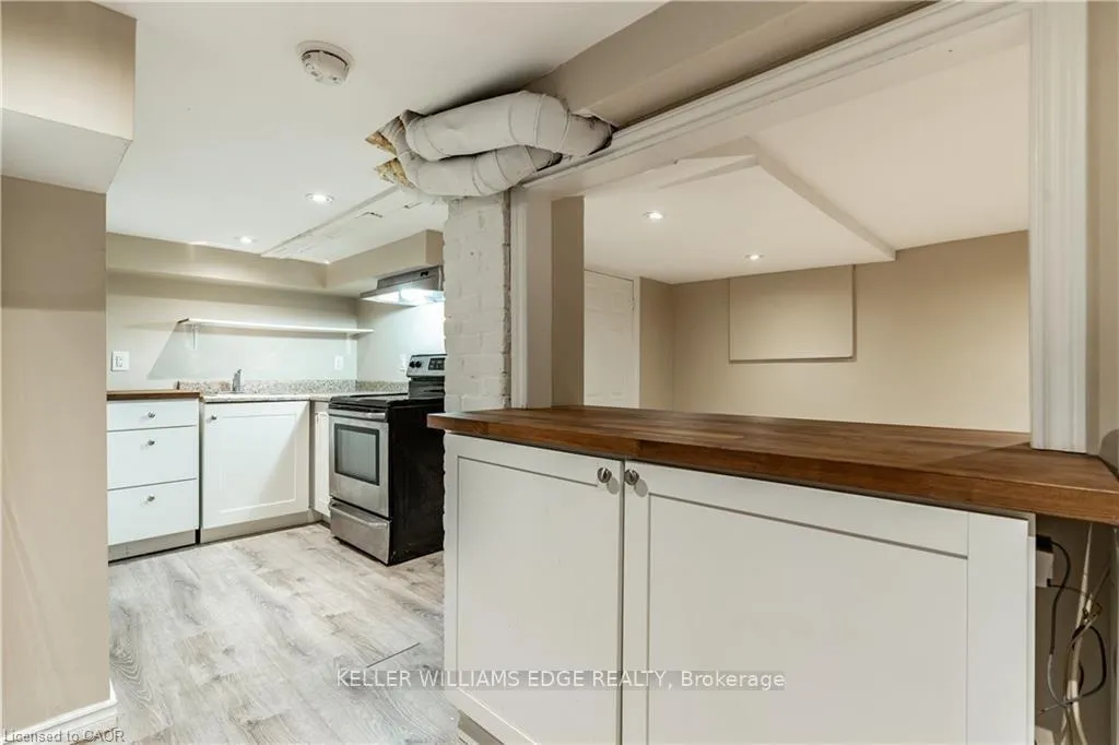 Photo 13 of Unit B, 9 Blythe Street, Hamilton, Stinson — HOMEH