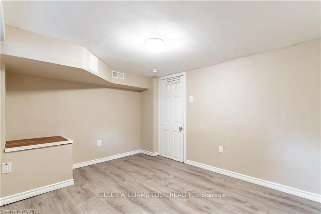 Photo 17 of Unit B, 9 Blythe Street, Hamilton, Stinson — HOMEH