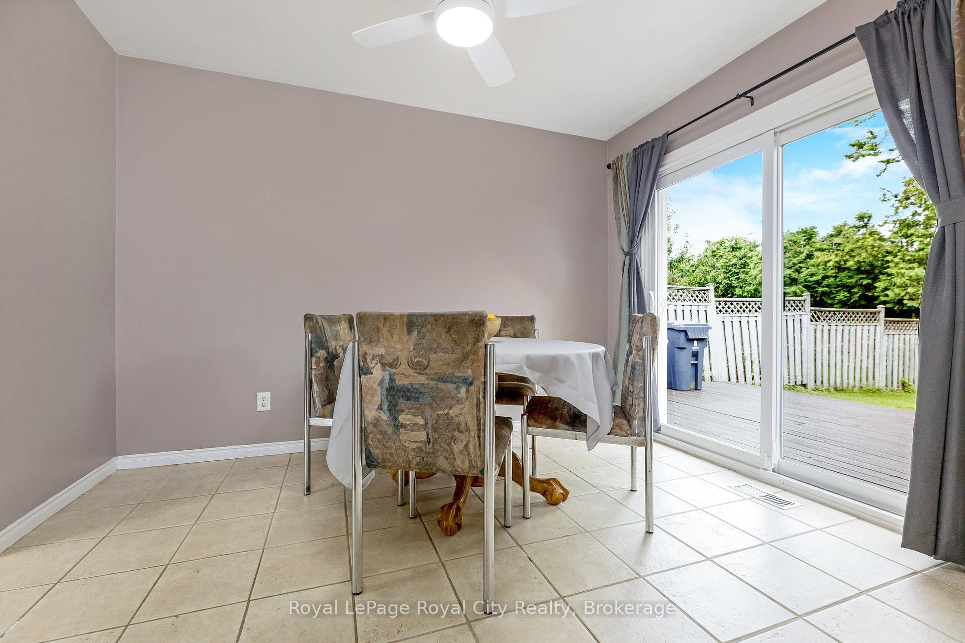 Photo 15 of 38 Algoma Drive, Guelph, Victoria North — HOMEH