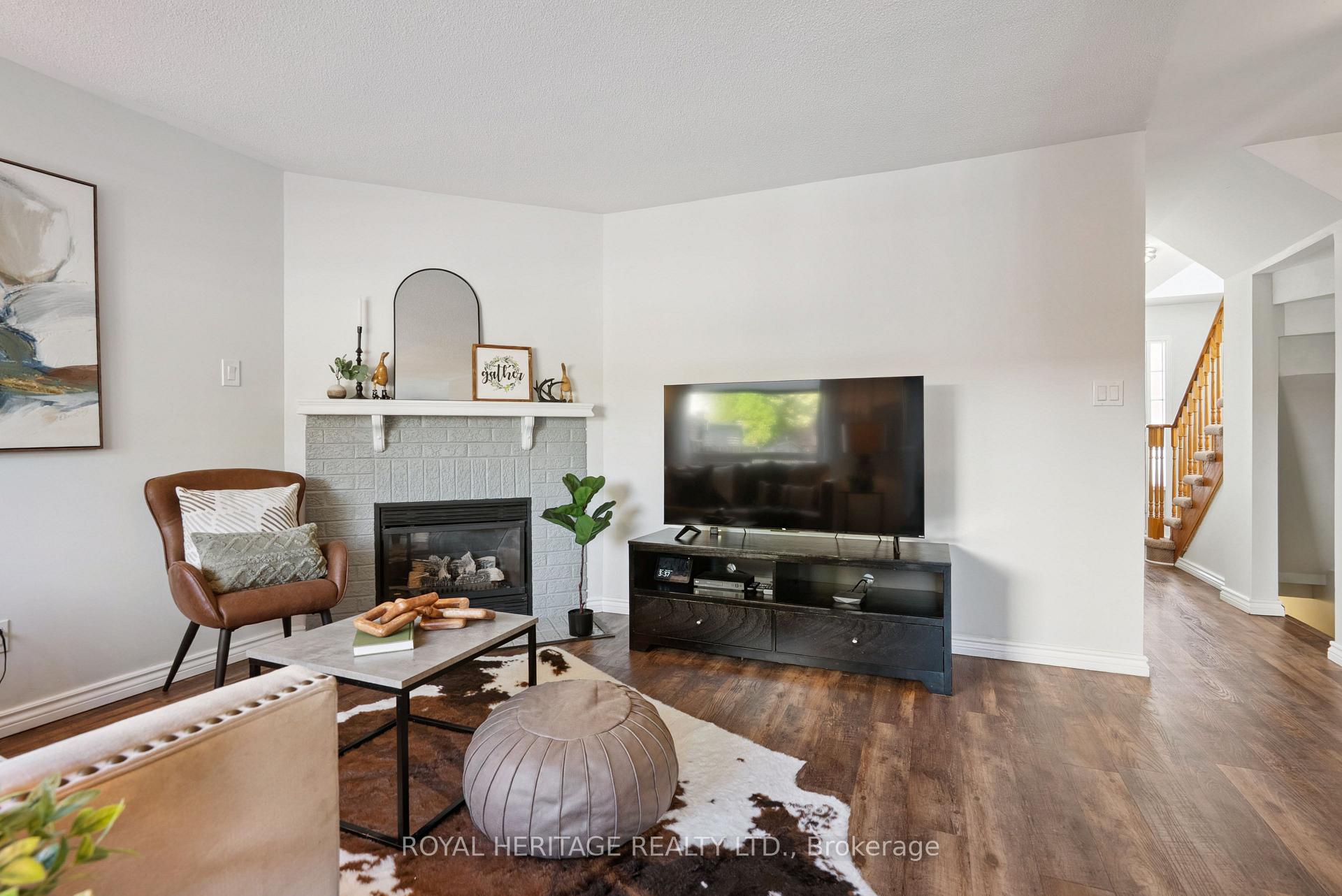 Photo 6 of 96 Wilkins Crescent, Clarington, Courtice — HOMEH
