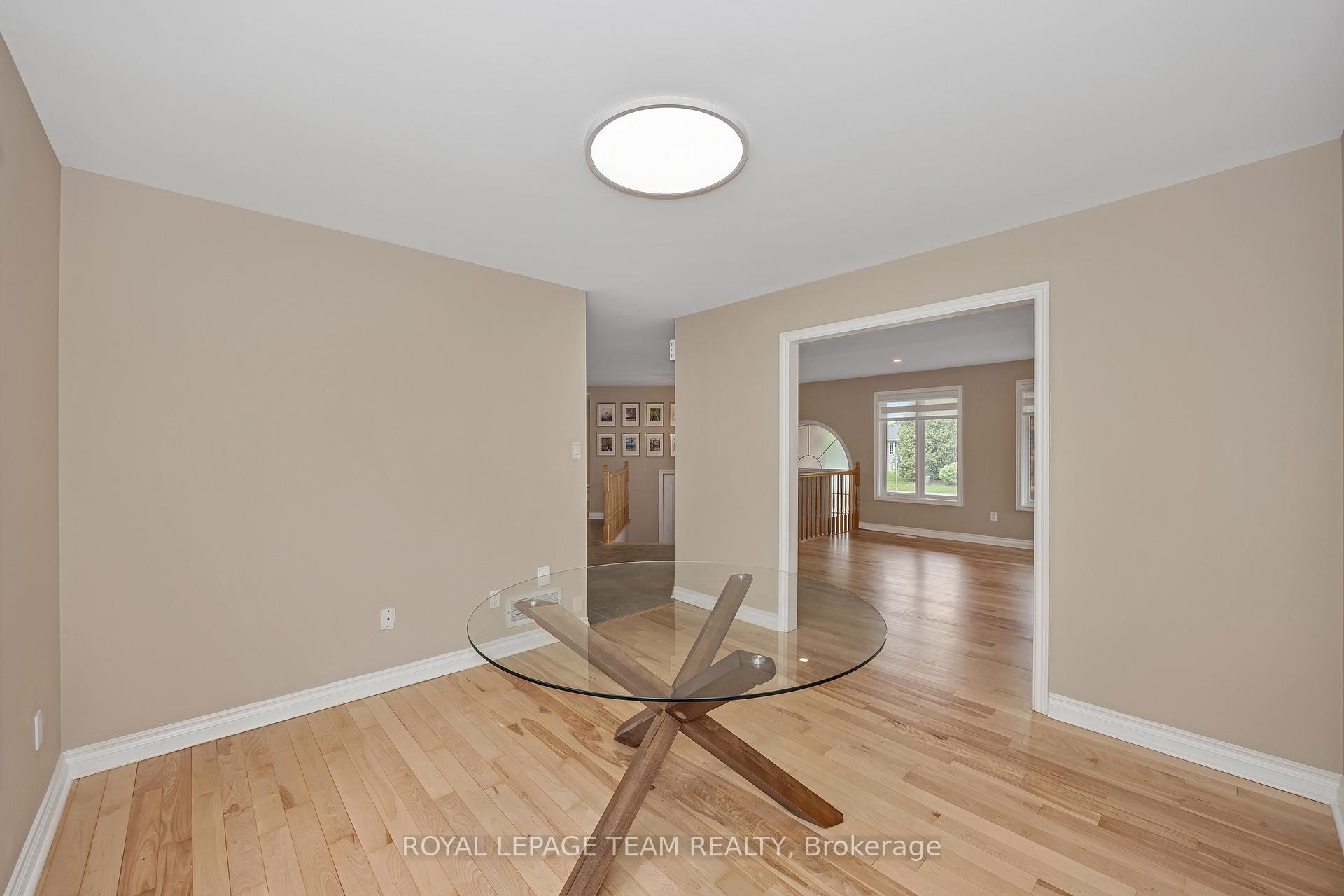 Photo 10 of 6701 Tommary Drive, Ottawa, Greely — HOMEH
