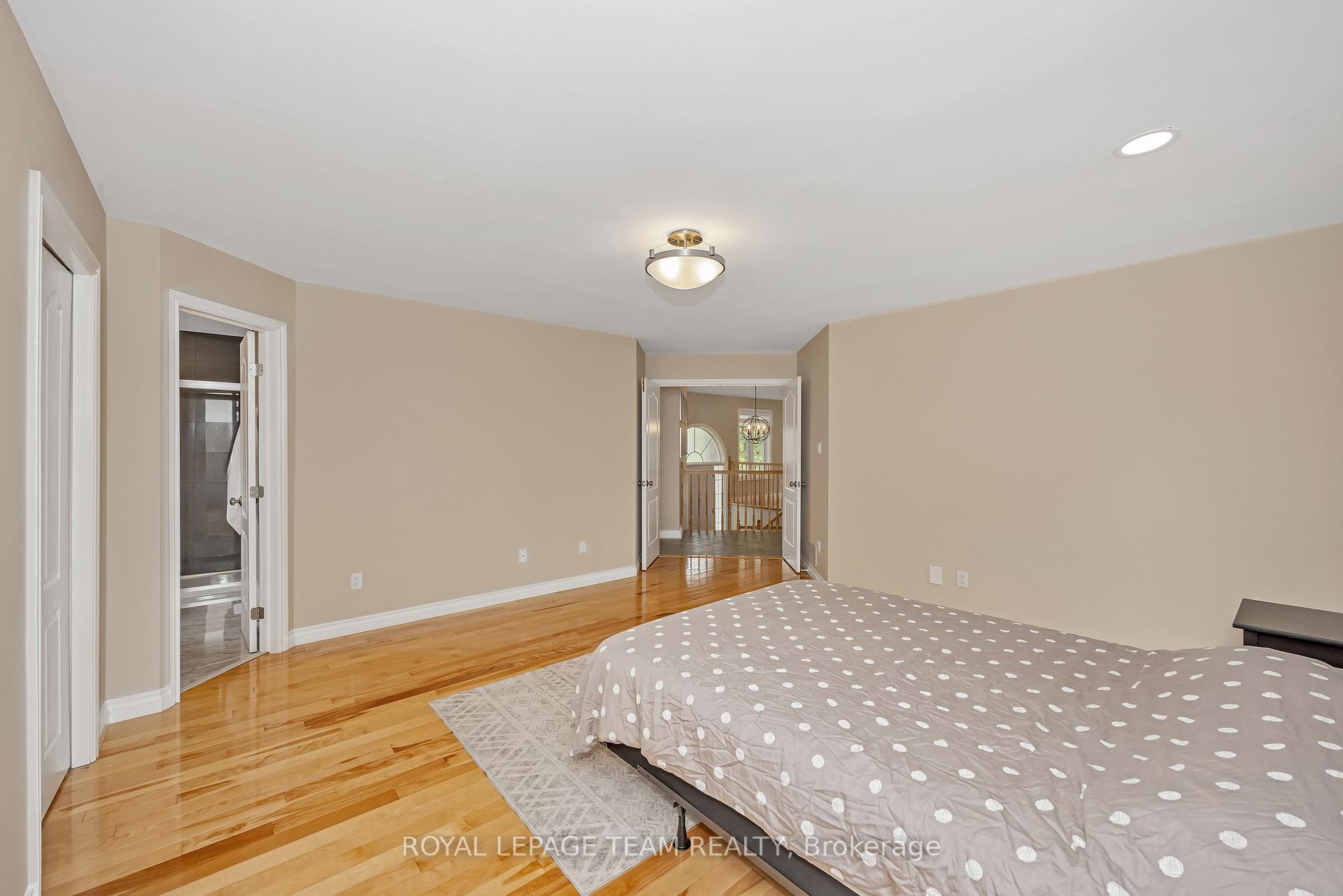 Photo 17 of 6701 Tommary Drive, Ottawa, Greely — HOMEH