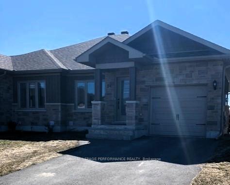 Photo 18 of 84 Butternut Drive, Cornwall — HOMEH