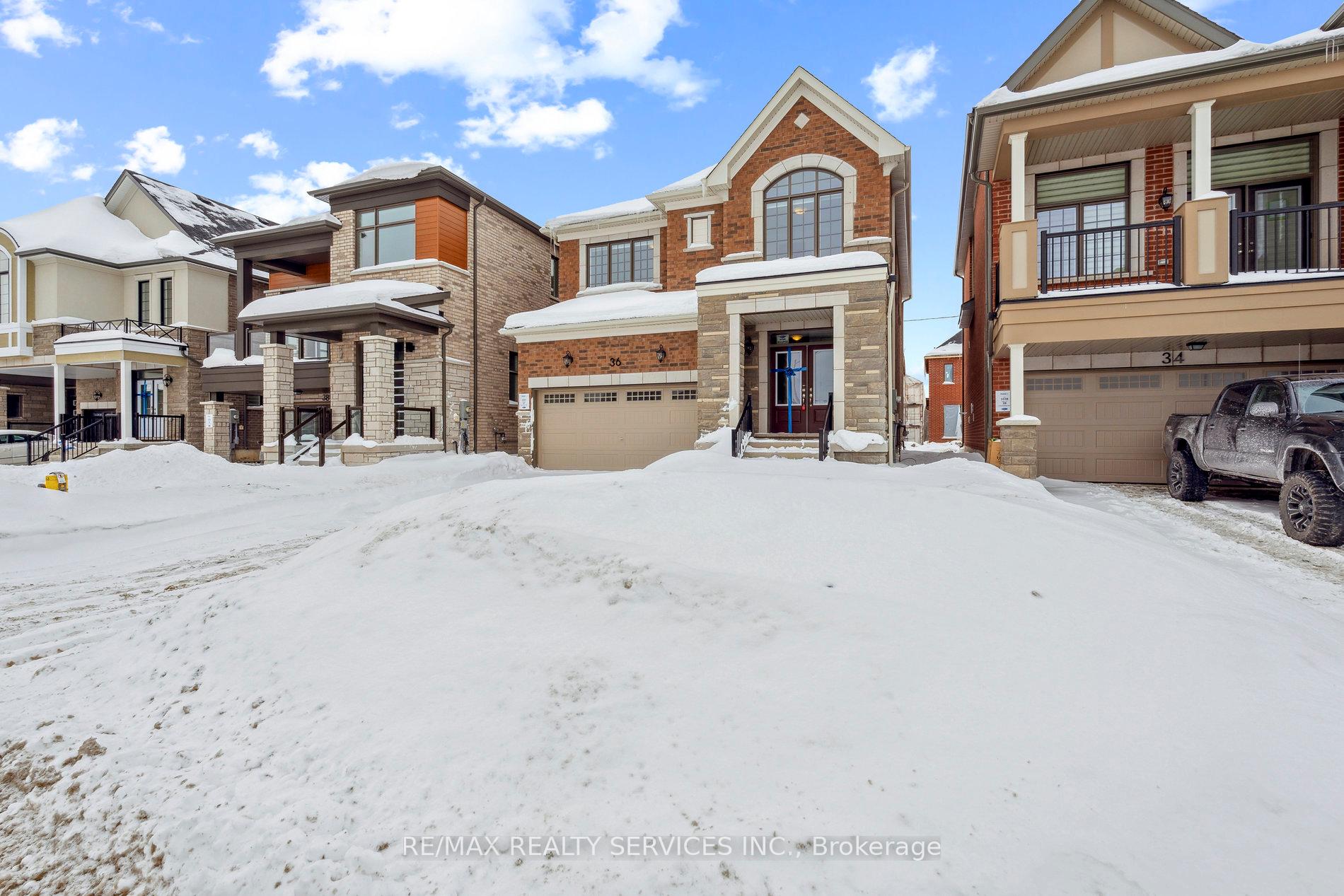 Photo 2 of 36 Betterridge Trail, Barrie, Rural Barrie Southwest — HOMEH