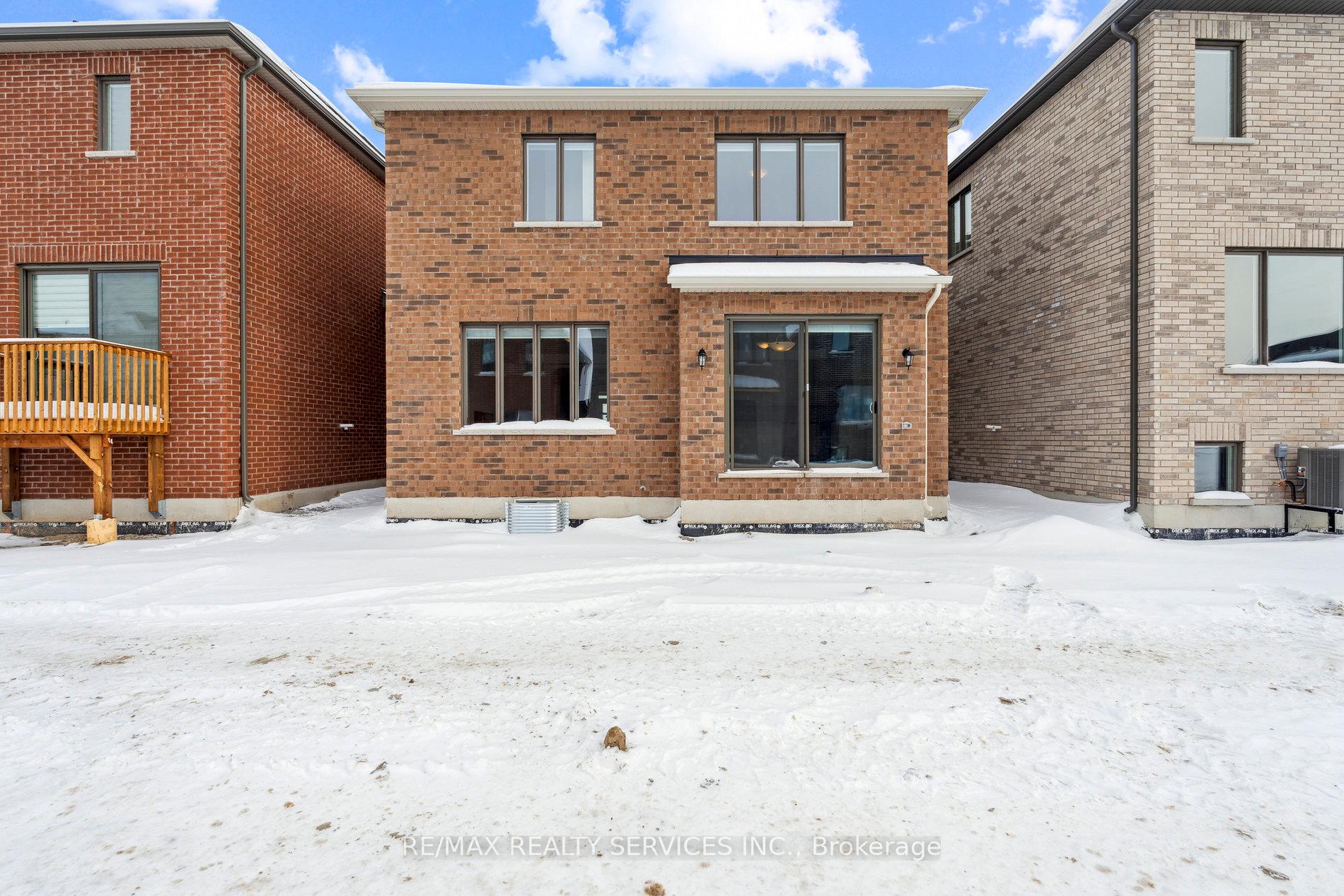 Photo 38 of 36 Betterridge Trail, Barrie, Rural Barrie Southwest — HOMEH