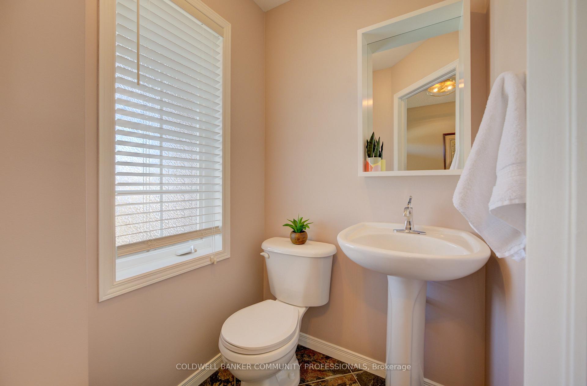 Photo 7 of 12 Gage Street, Grimsby, Grimsby West — HOMEH
