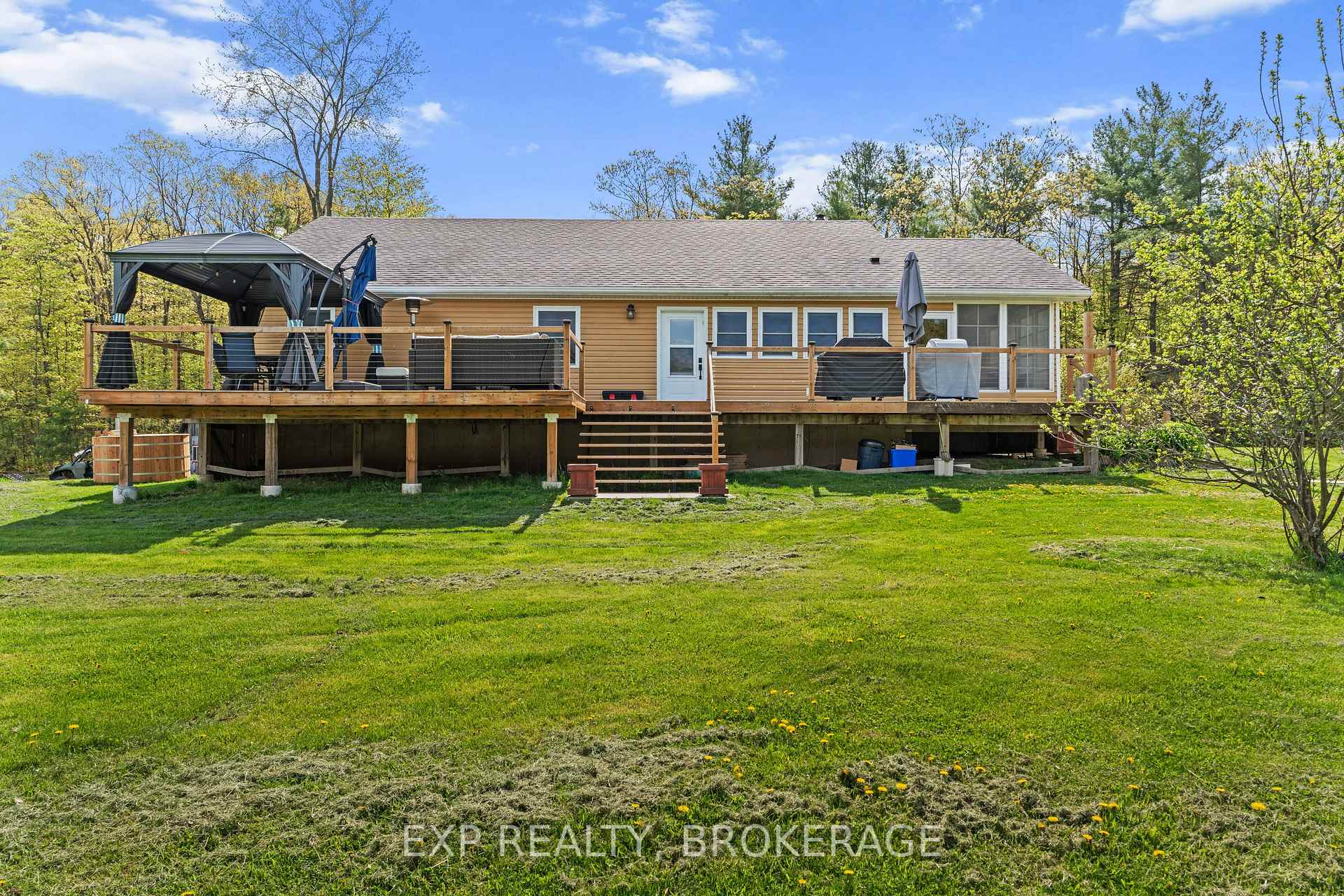 Photo 3 of 36 Traverse Lake Lane, Frontenac, Frontenac South — HOMEH