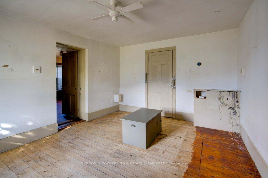 Photo 10 of 98 Cannifton Road, Belleville, Belleville Ward — HOMEH