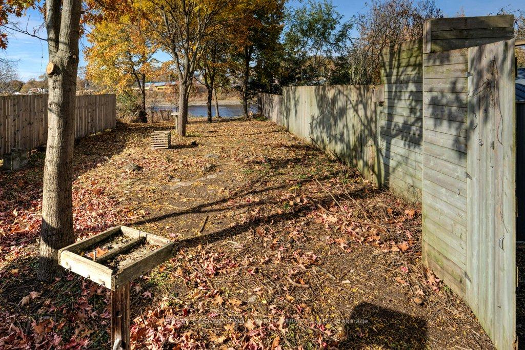 Photo 32 of 98 Cannifton Road, Belleville, Belleville Ward — HOMEH