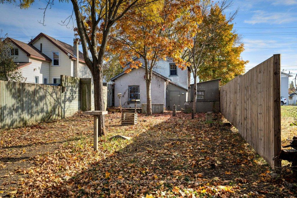 Photo 35 of 98 Cannifton Road, Belleville, Belleville Ward — HOMEH