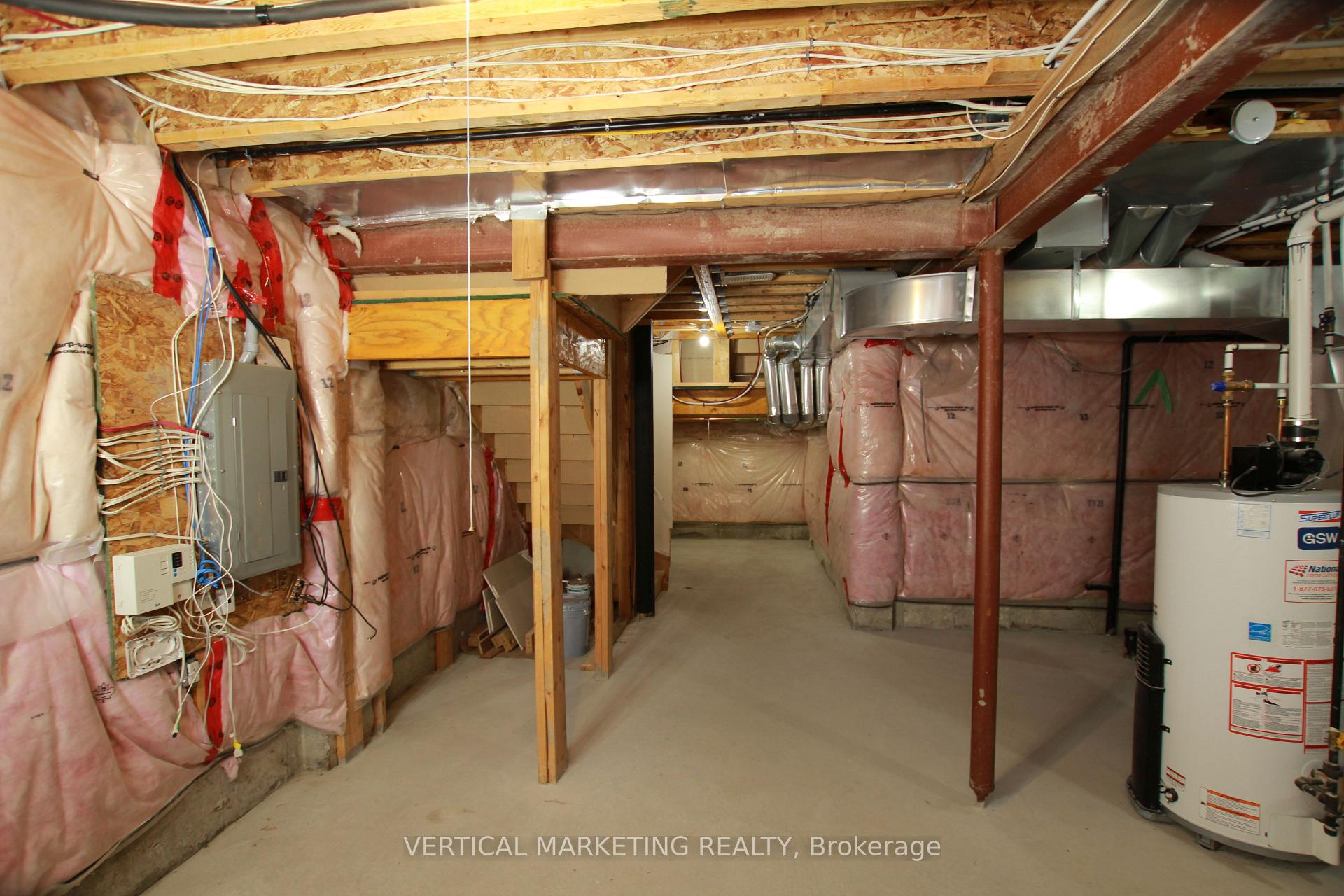 Photo 4 of 72 Pearcey Crescent, Barrie, West Bayfield — HOMEH