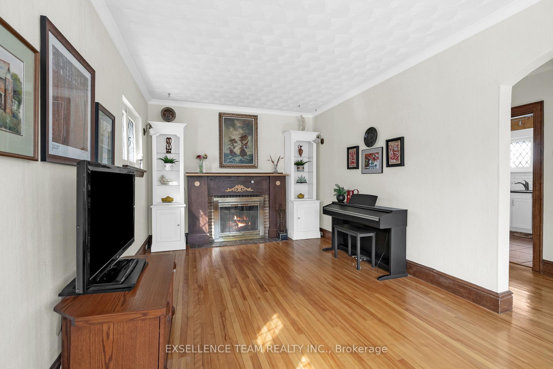 Photo 4 of 137 Fourth Street W, Cornwall — HOMEH