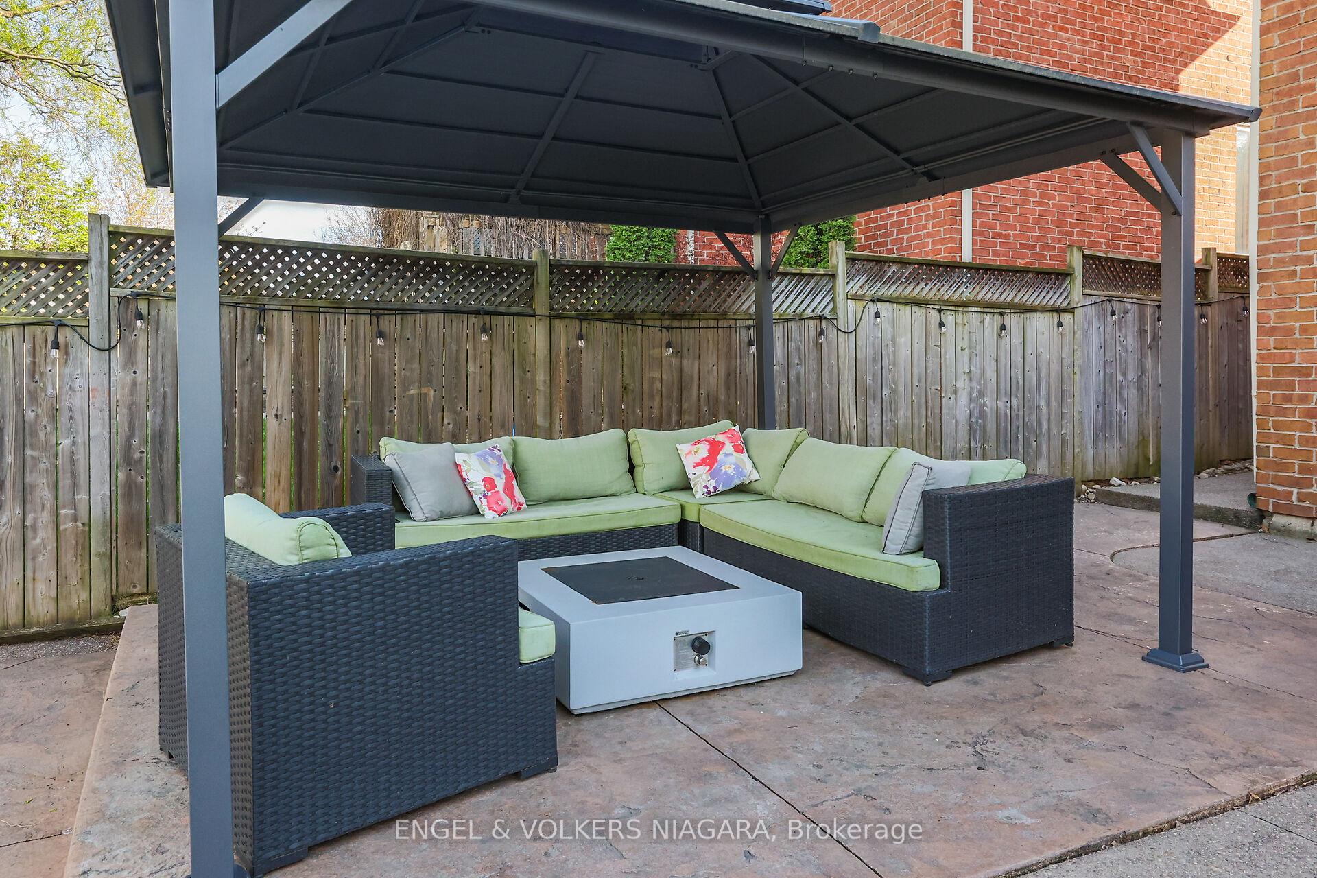 Photo 16 of 31 Chardonnay Place, Grimsby, Grimsby East — HOMEH