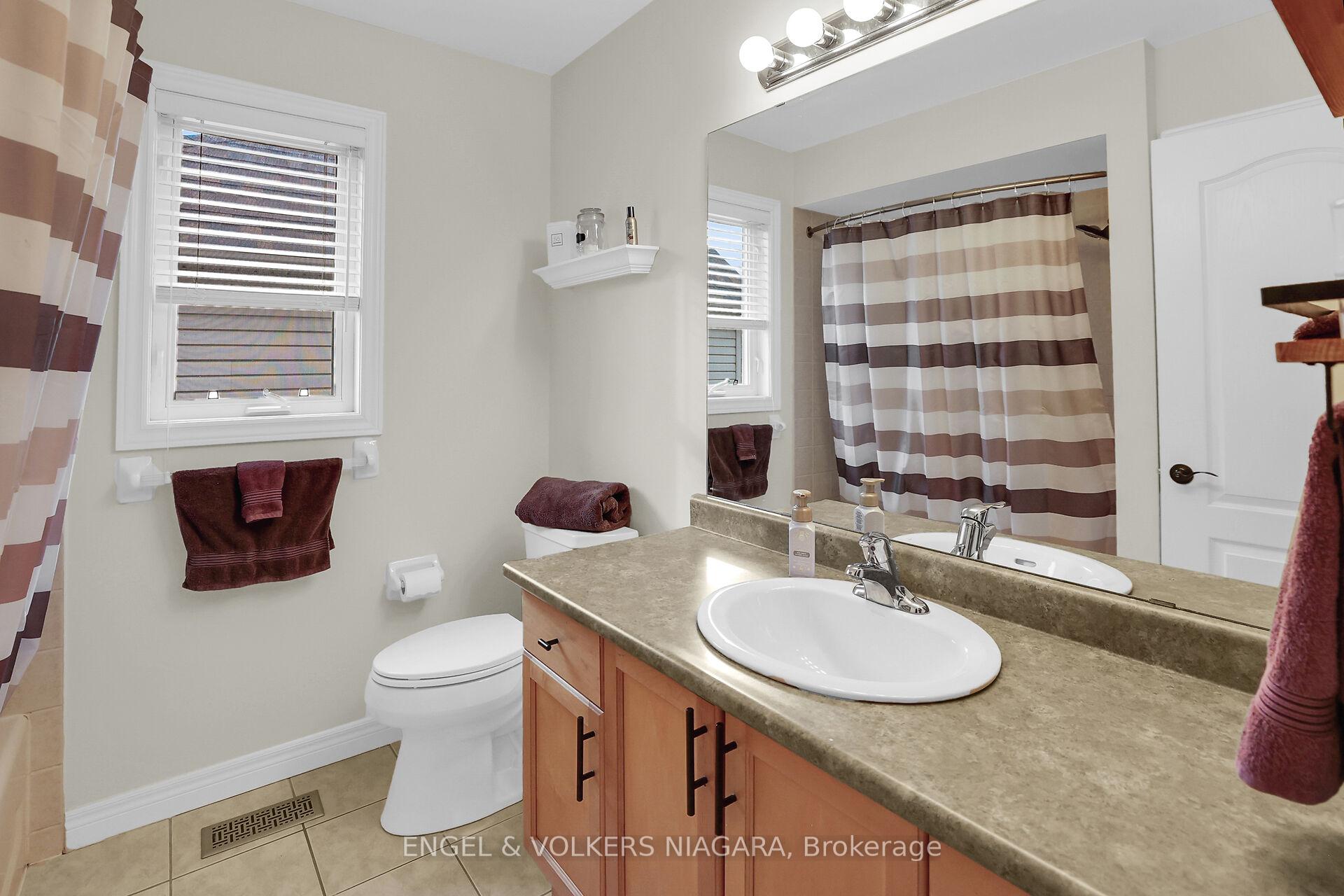 Photo 43 of 31 Chardonnay Place, Grimsby, Grimsby East — HOMEH