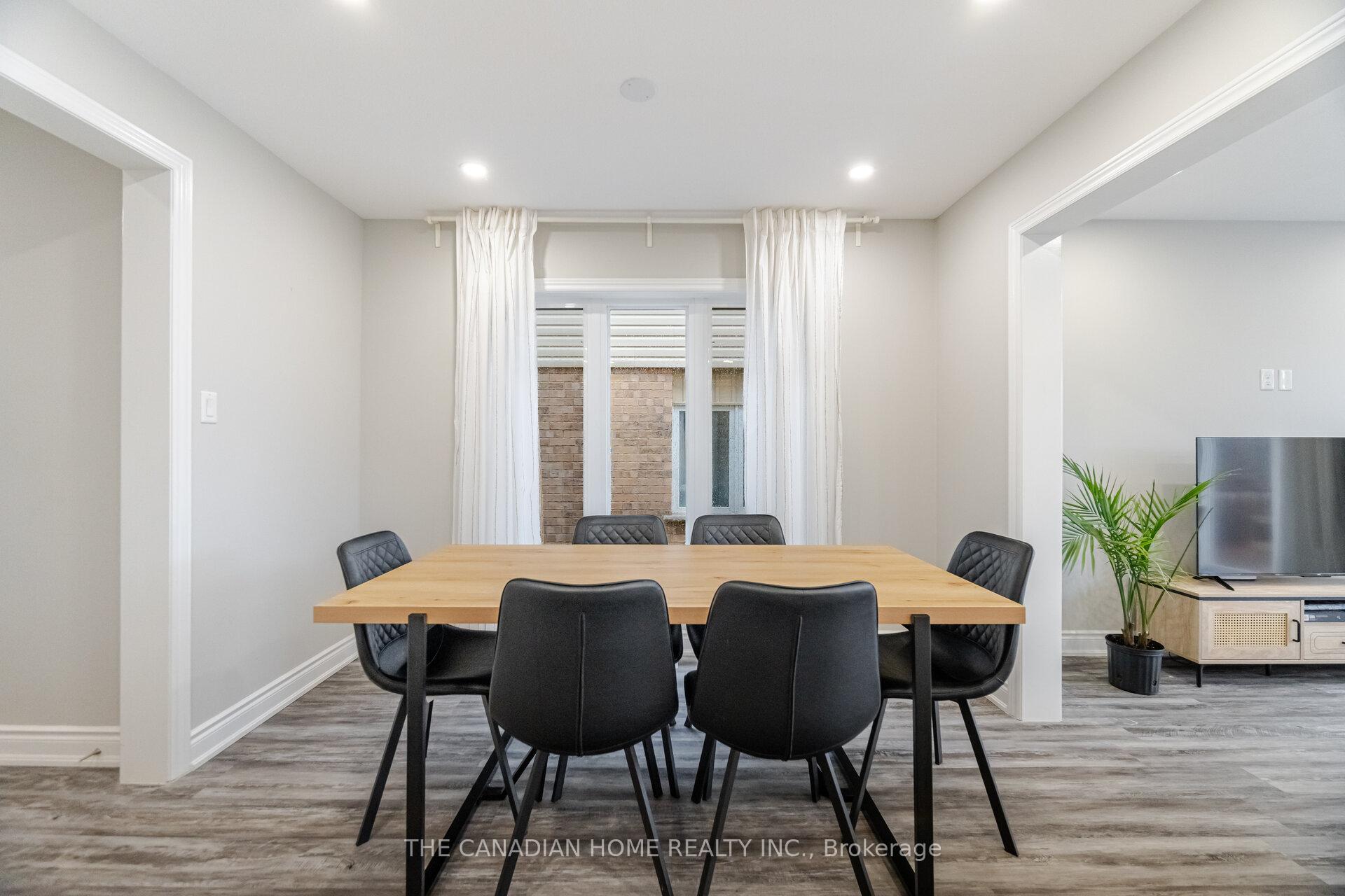 Photo 8 of 28 Ambrous Crescent, Guelph, Kortright East — HOMEH