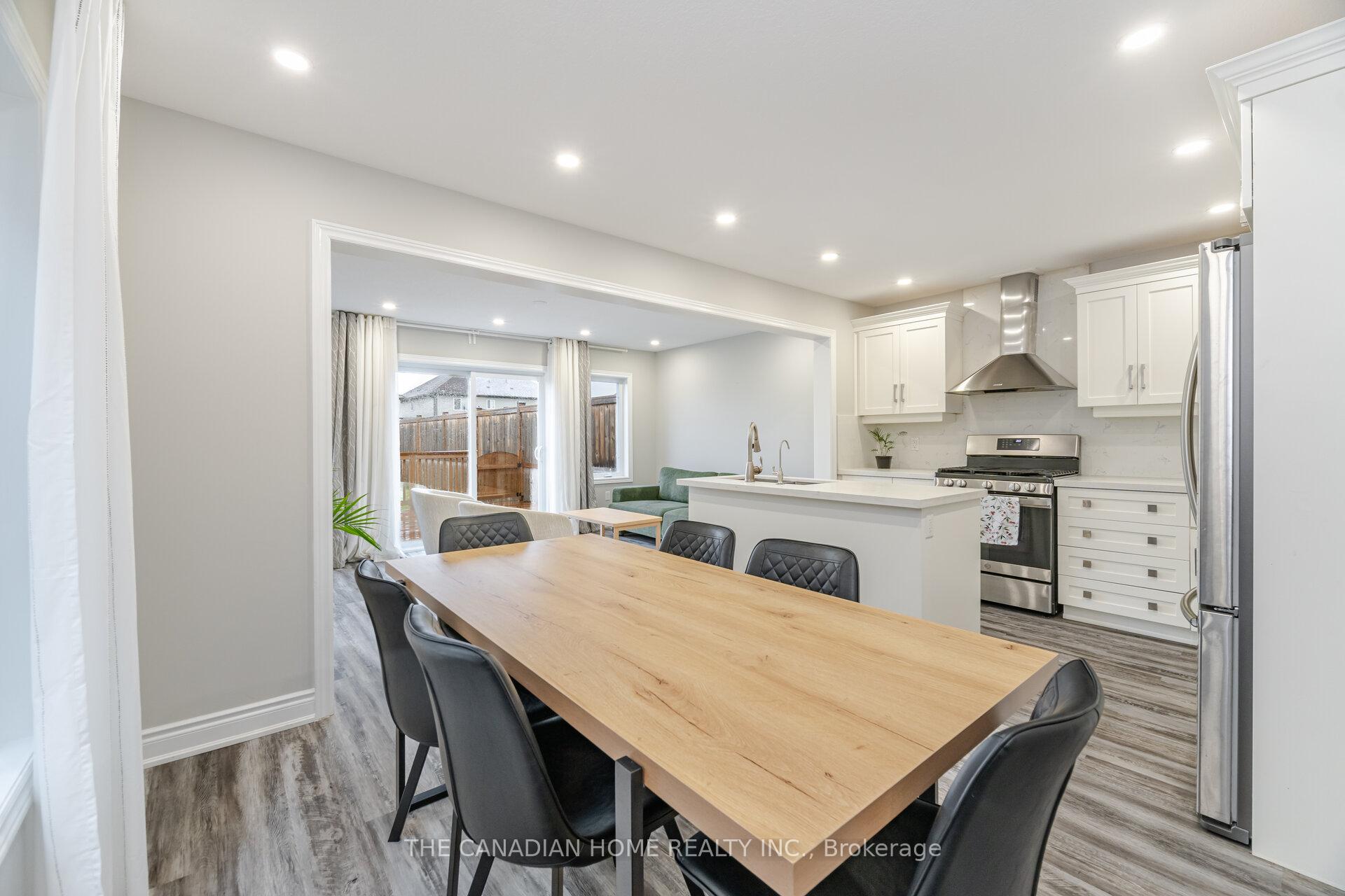 Photo 10 of 28 Ambrous Crescent, Guelph, Kortright East — HOMEH