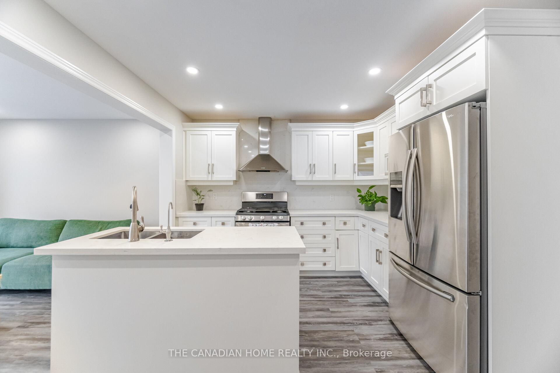 Photo 11 of 28 Ambrous Crescent, Guelph, Kortright East — HOMEH
